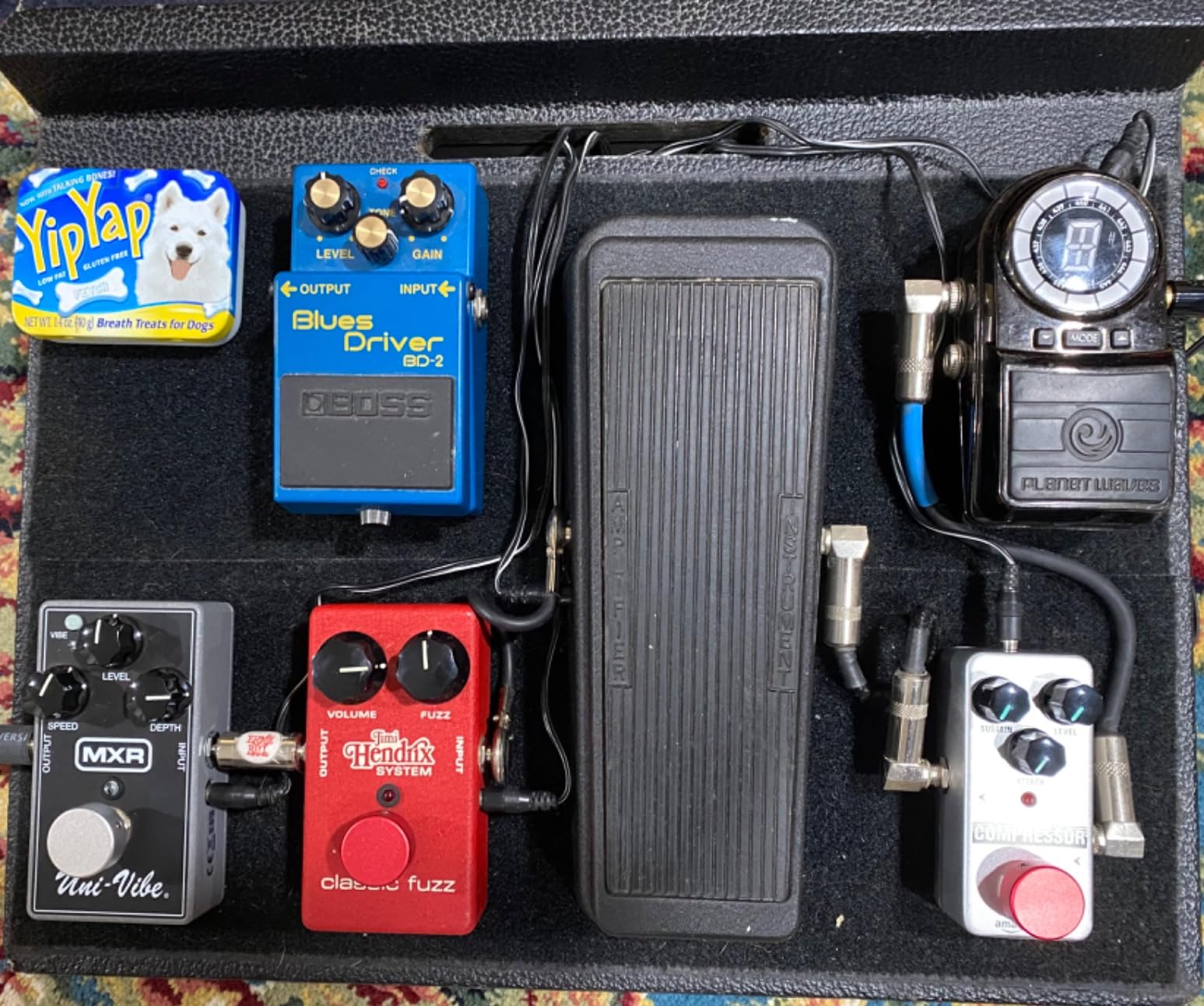 Amazon Basics Compressor Guitar Pedal, Fully Analog Circuit, Silver Customer Review Amazon Basics Compressor Guitar Pedal, Fully Analog Circuit, Silver - Customer Photo 1
