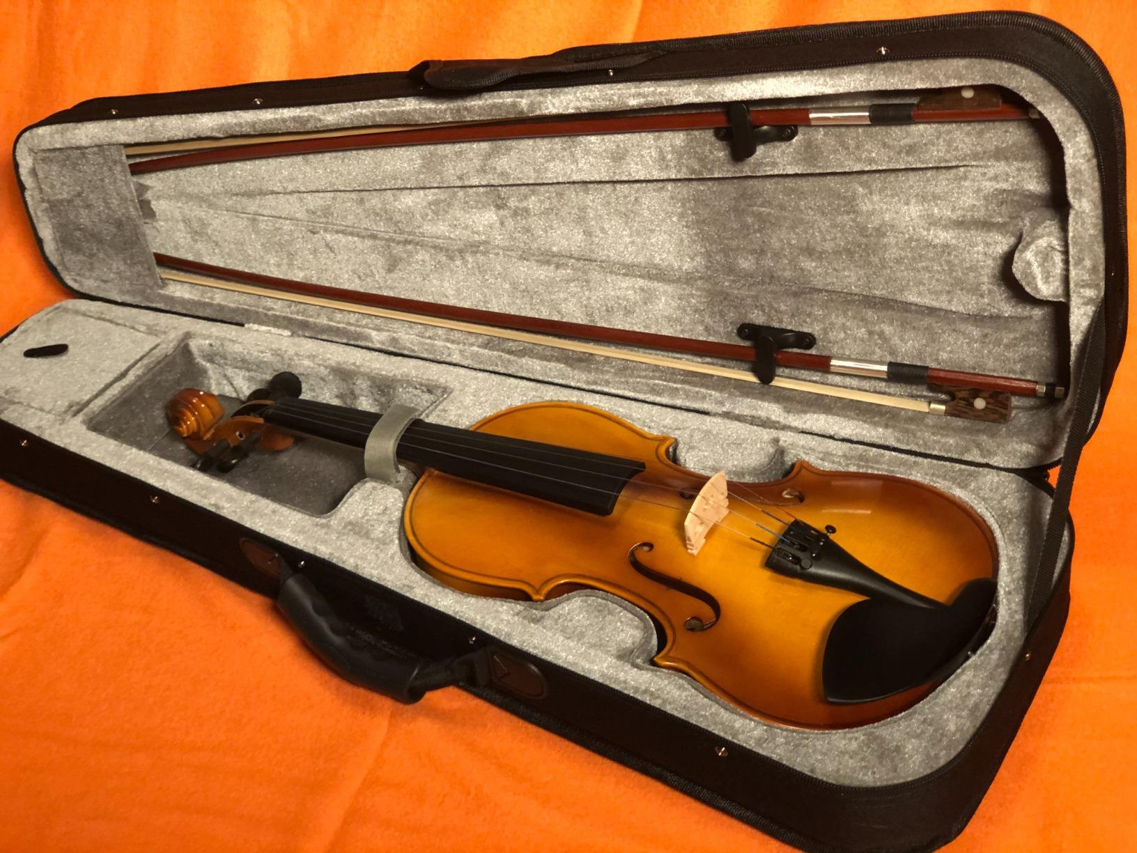 Eastar 3/4 Violin Set Fiddle EVA-3 Matte fo Beginners with Hard Case, Rosin, Shoulder Rest, Bow, and Extra Strings (Imprinted Finger Guide on Fingerboard) Customer Review Eastar 3/4 Violin Set Fiddle EVA-3 Matte fo Beginners with Hard Case, Rosin, Shoulder Rest, Bow, and Extra Strings (Imprinted Finger Guide on Fingerboard) - Customer Photo 4