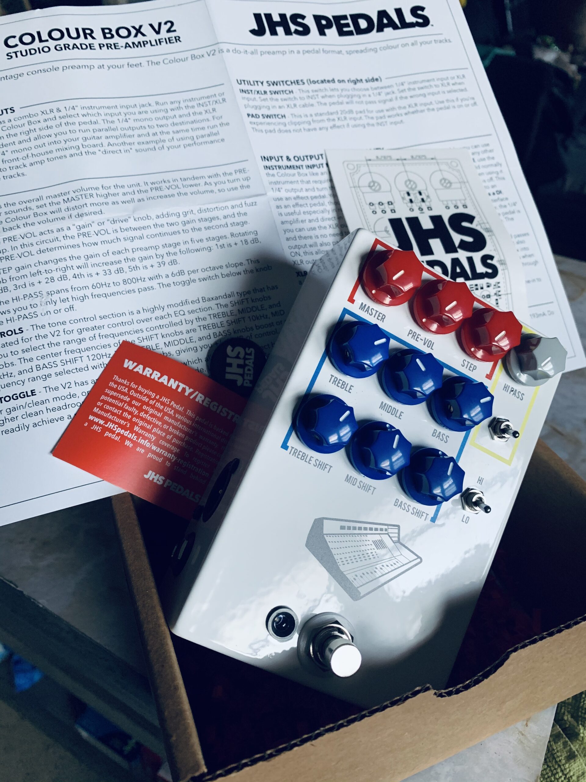JHS Pedals Jhs Colour Box V2 Preamp Customer Review JHS Pedals Jhs Colour Box V2 Preamp - Customer Photo 1