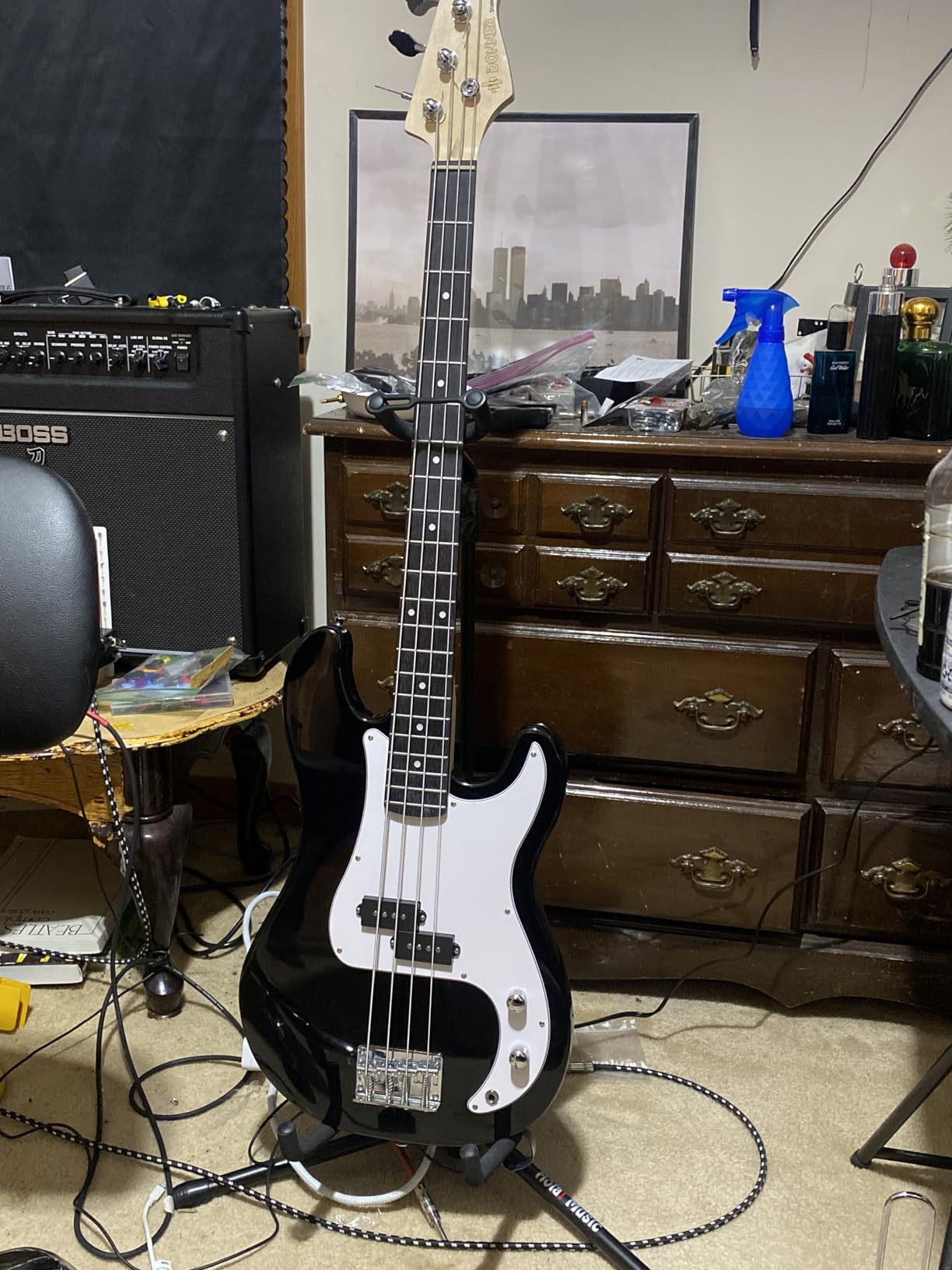 Donner Electric Bass Guitar 4 Strings Full-Size Standard Bass PB-Style Beginner Kit Black for Starter with Free Online Lesson Gig Bag Guitar Strap and Guitar Cable, DPB-510D Customer Review Donner Electric Bass Guitar 4 Strings Full-Size Standard Bass PB-Style Beginner Kit Black for Starter with Free Online Lesson Gig Bag Guitar Strap and Guitar Cable, DPB-510D - Customer Photo 4