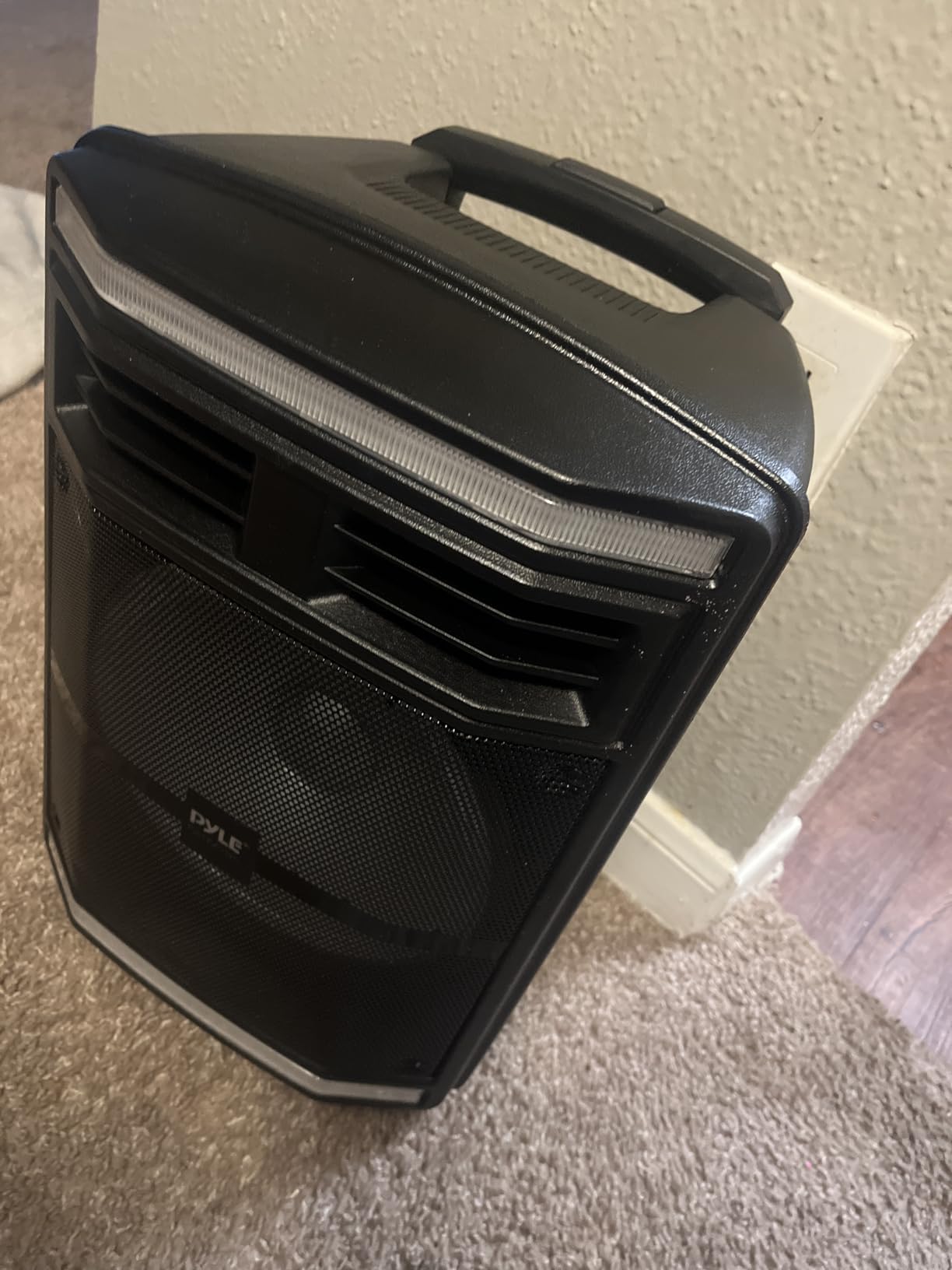 Pyle Portable Bluetooth PA Speaker System - 600W Bluetooth Speaker Portable PA System W/ Rechargeable Battery, Party Lights, MP3/USB SD Card Reader, Rolling Wheels - Pyle PPHP1044B - Customer Photo 1