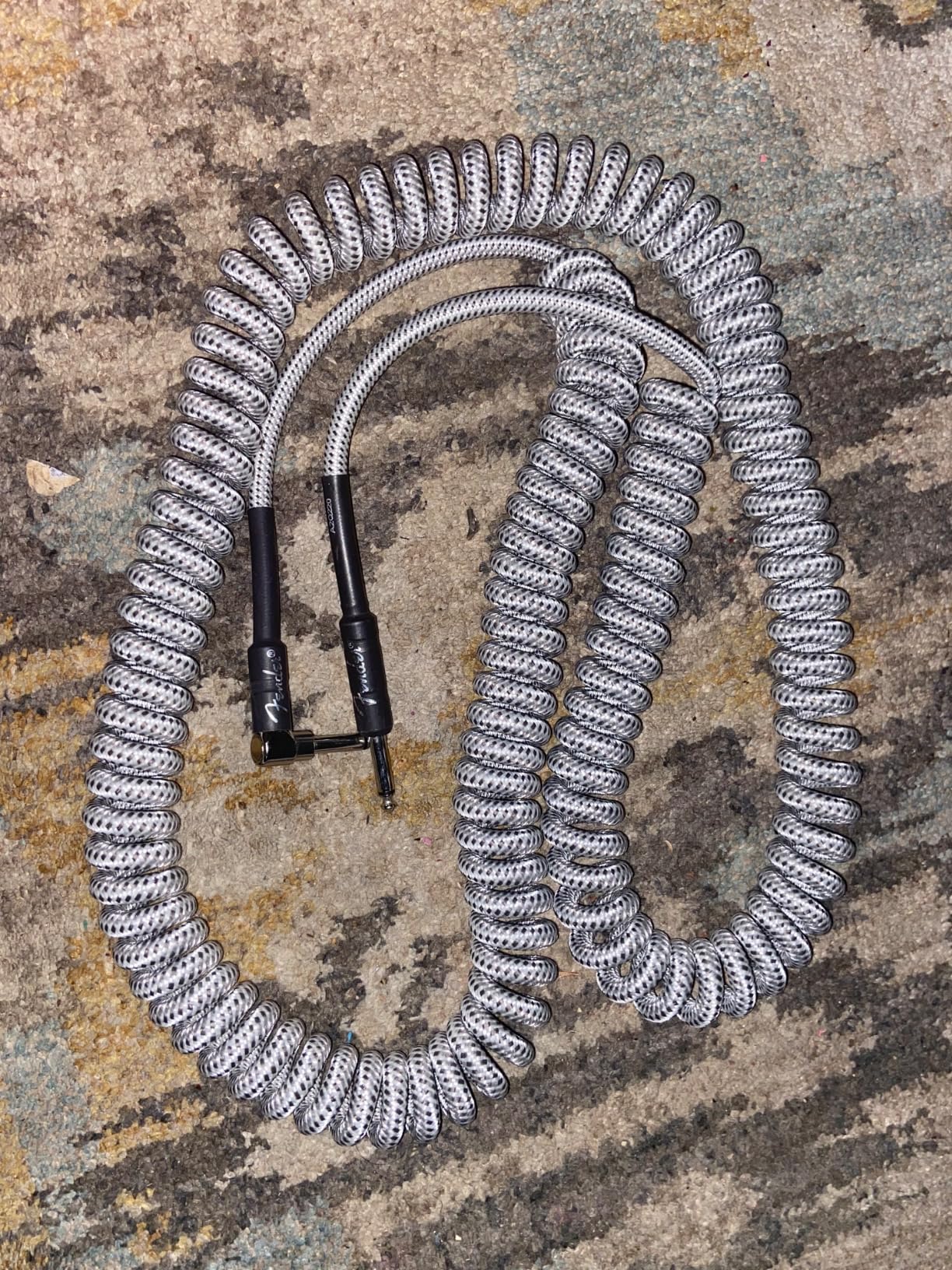 Fender Professional Series Tweed Coiled Instrument Cable, Guitar Cable, Guitar Accessories, Straight/Angle, White, 30ft Customer Review Fender Professional Series Tweed Coiled Instrument Cable, Guitar Cable, Guitar Accessories, Straight/Angle, White, 30ft - Customer Photo 1