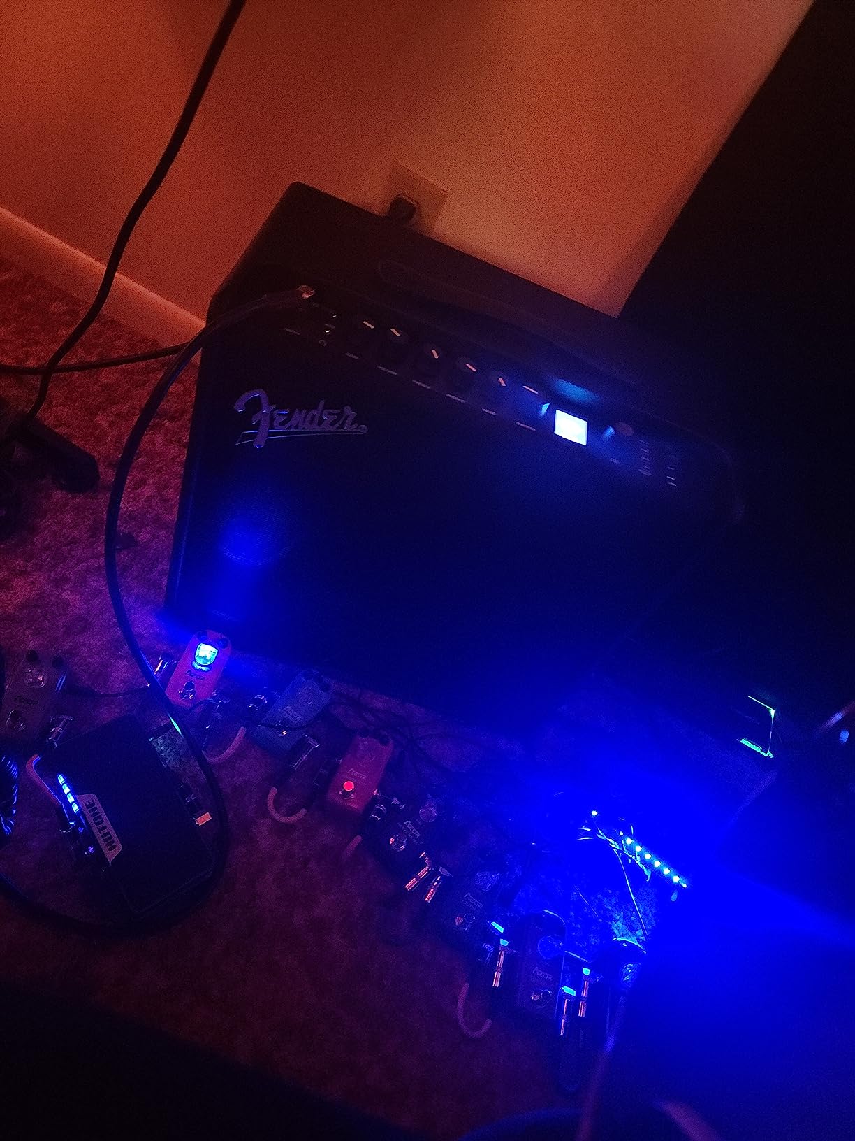 Fender Mustang LT50 Guitar Amp, 50 Watts, with 2-Year Warranty, 30 Preset Effects with USB Audio Interface for Recording customer photo 1