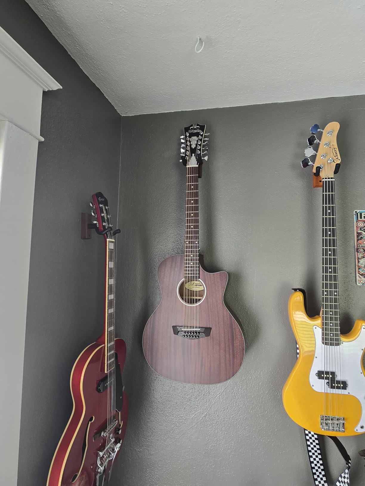 D'Angelico Electro 12 String Acoustic-Electric Guitar, Right, Natural (DAPLSG212MAHCP) Customer Review D'Angelico Electro 12 String Acoustic-Electric Guitar, Right, Natural (DAPLSG212MAHCP) - Customer Photo 1