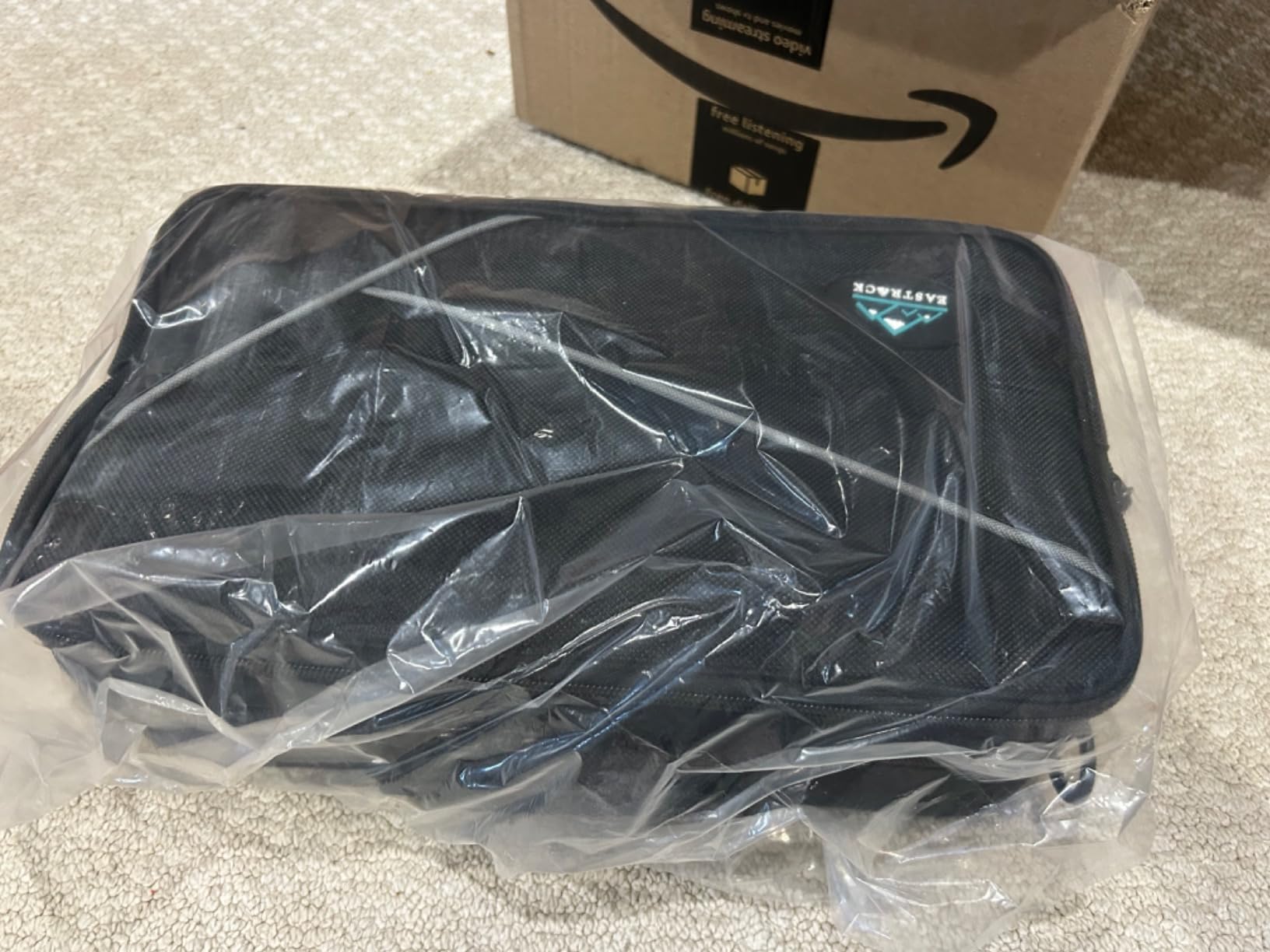 EASTROCK Bb Flat Clarinet with 17 Nickel Keys - Beginner Student Clarinet, Hard Case and Cleaning Kit - Customer Photo 2