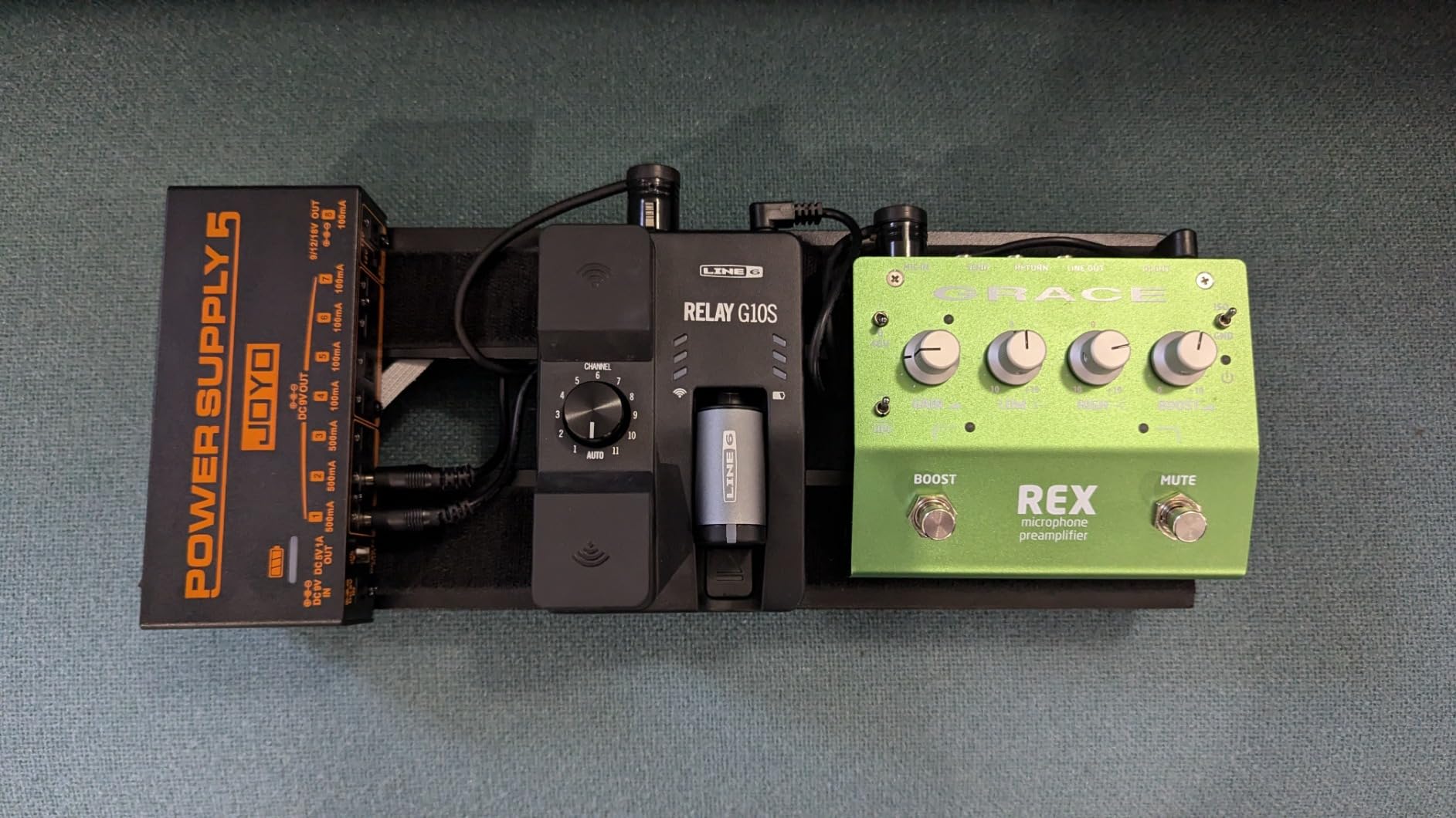 JOYO Built-in 4400mAh Rechargeable Battery Guitar Effect Pedal Power Supply 8 Outputs 9V 12V 18V (100mA, 500mA) Jacks & 5V/1A USB Port (JP-05) Customer Review JOYO Built-in 4400mAh Rechargeable Battery Guitar Effect Pedal Power Supply 8 Outputs 9V 12V 18V (100mA, 500mA) Jacks & 5V/1A USB Port (JP-05) - Customer Photo 2