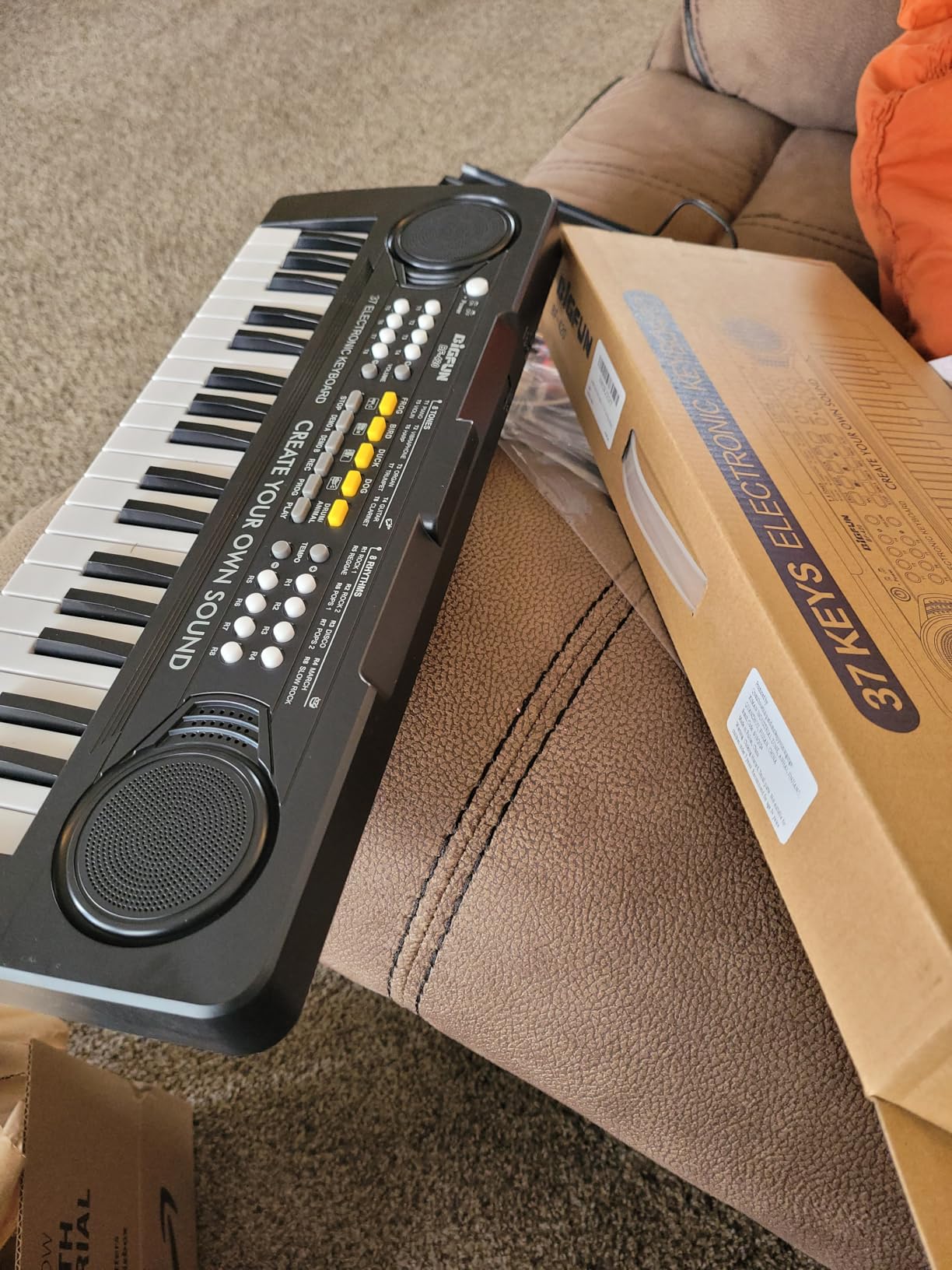 Kids Keyboard Piano, 37 Key Portable Electronic Piano for Kids, Digital Music Keyboard Educational Toys for 3 4 5 6 7 8 Year Old Girls Boys (Black) Customer Review Kids Keyboard Piano, 37 Key Portable Electronic Piano for Kids, Digital Music Keyboard Educational Toys for 3 4 5 6 7 8 Year Old Girls Boys (Black) - Customer Photo 1