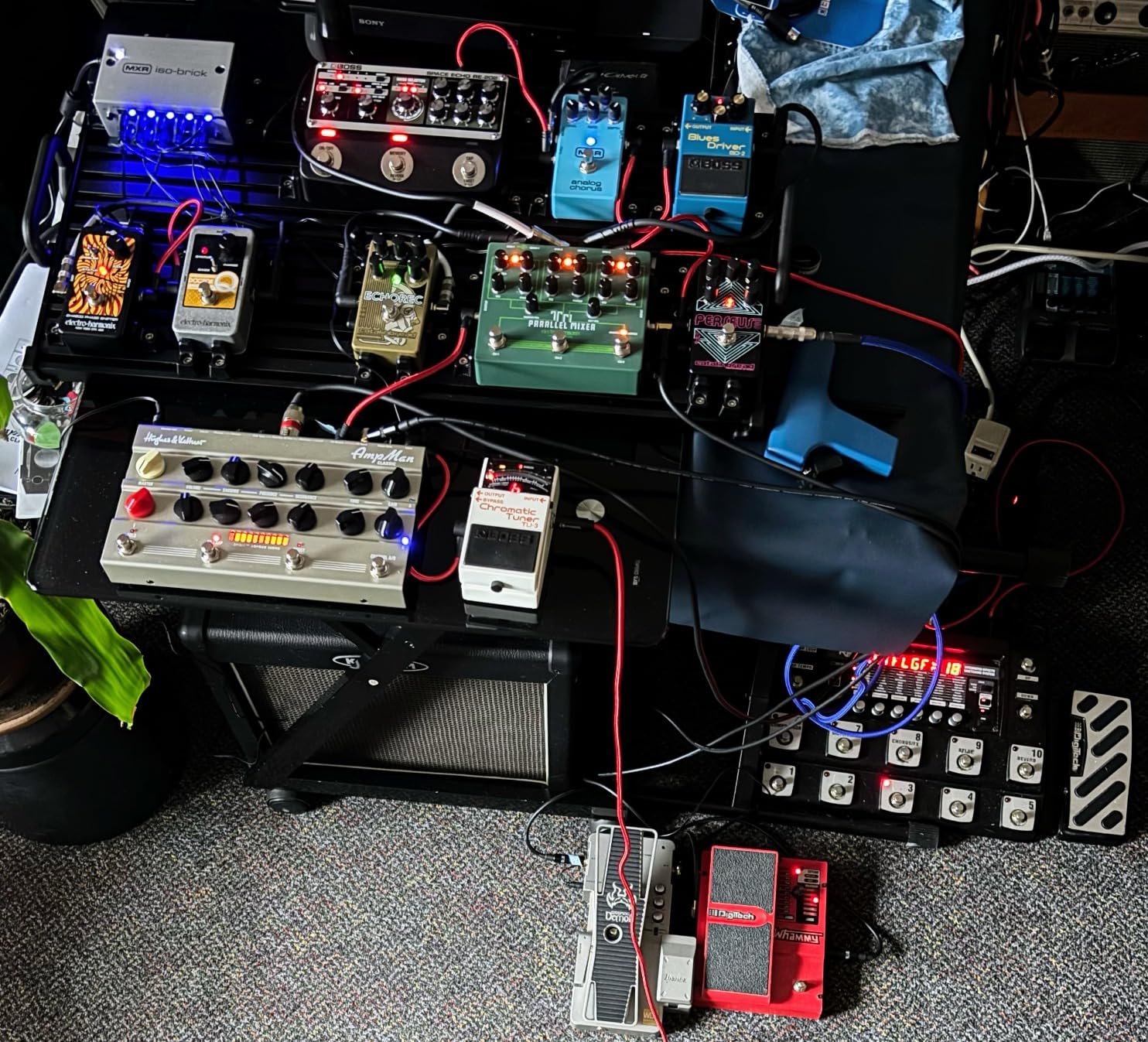GUITTO Guitar Pedalboard - No-Strap Guitar Pedal Board Aluminum Alloy with Carry Bag No Residue (GPB-03 Large) Customer Review GUITTO Guitar Pedalboard - No-Strap Guitar Pedal Board Aluminum Alloy with Carry Bag No Residue (GPB-03 Large) - Customer Photo 5