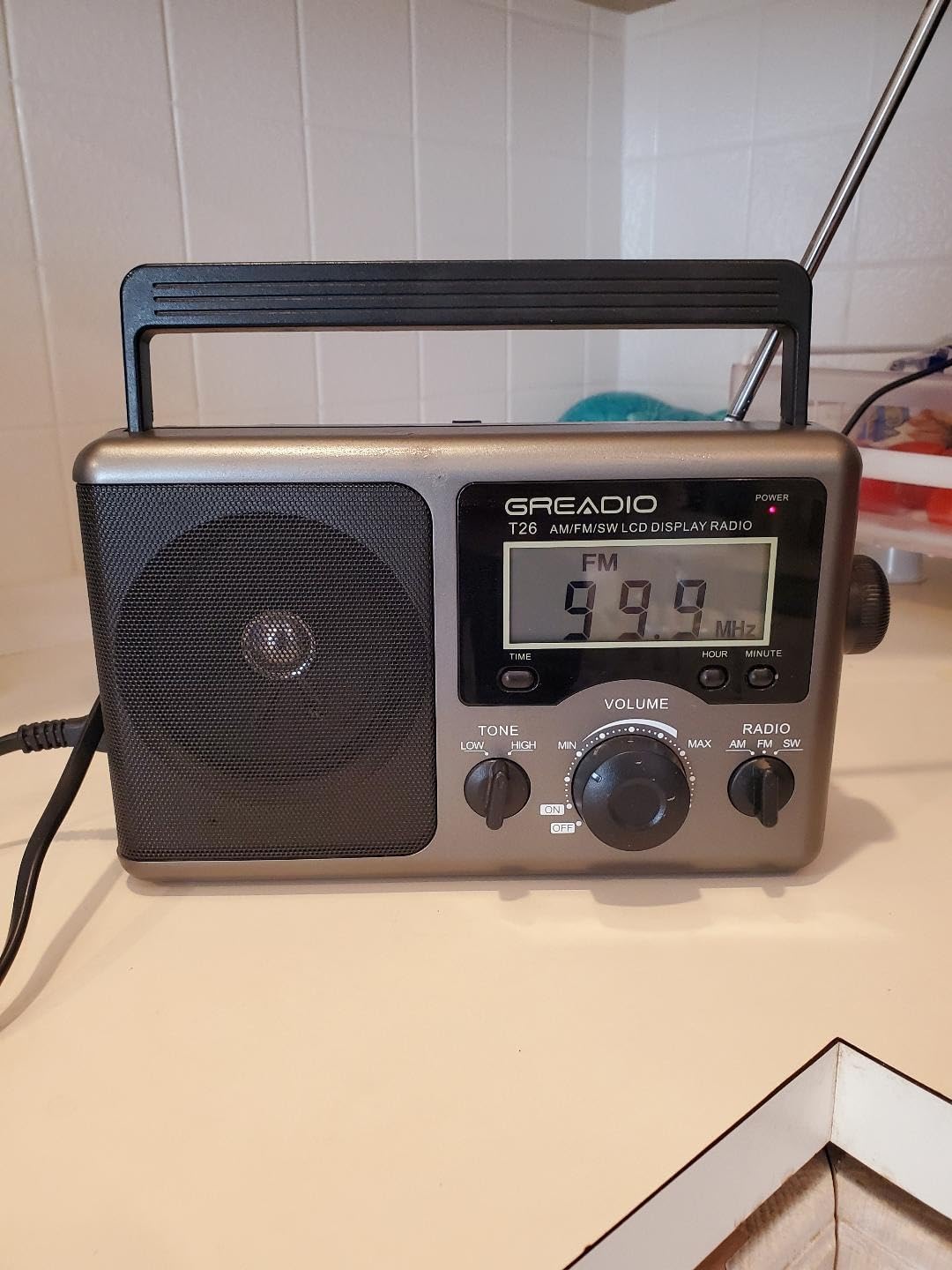 Greadio Portable Shortwave Radio with Best Reception,AM FM Transistor,LCD Display,Time Setting,Battery Operated by 4 D Cell Batteries or AC Power,Big Speaker,Earphone Jack for Gift,Elder,Home Customer Review Greadio Portable Shortwave Radio with Best Reception,AM FM Transistor,LCD Display,Time Setting,Battery Operated by 4 D Cell Batteries or AC Power,Big Speaker,Earphone Jack for Gift,Elder,Home - Customer Photo 1