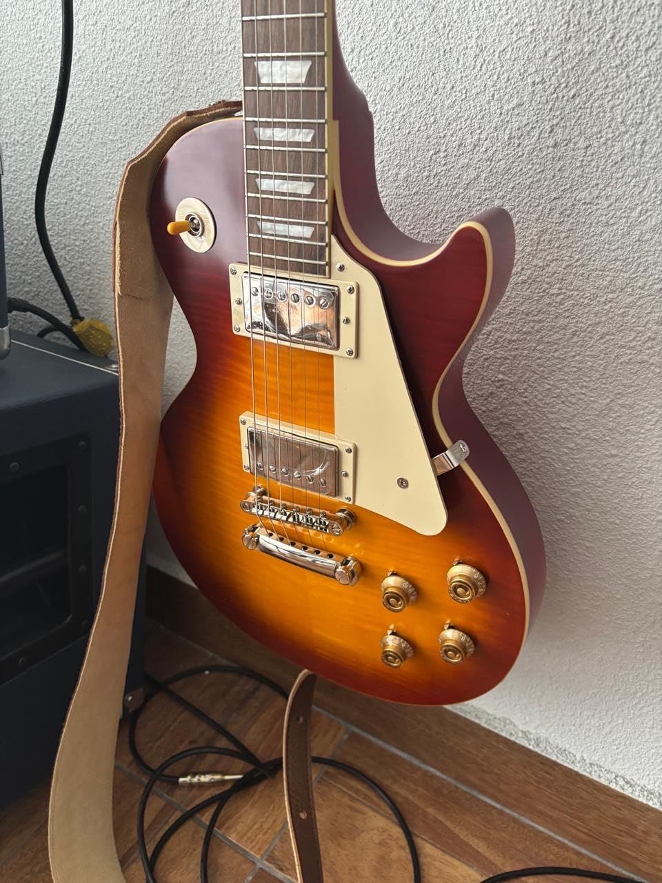 Epiphone 1959 Les Paul Standard, Aged Dark Burst with Hard Case - Customer Photo 1