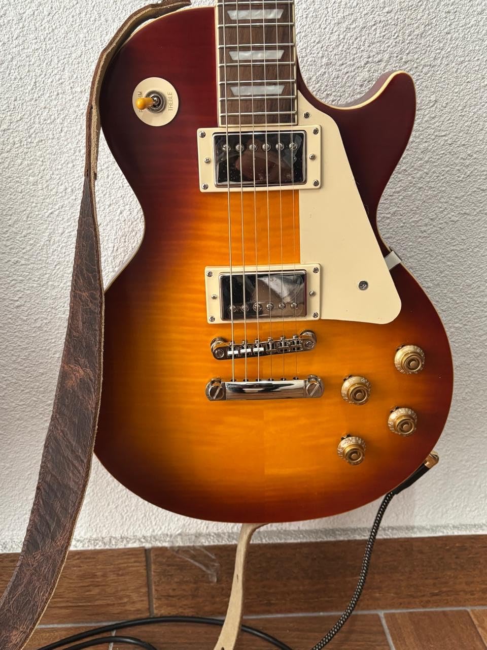 Epiphone 1959 Les Paul Standard, Aged Dark Burst with Hard Case - Customer Photo 2