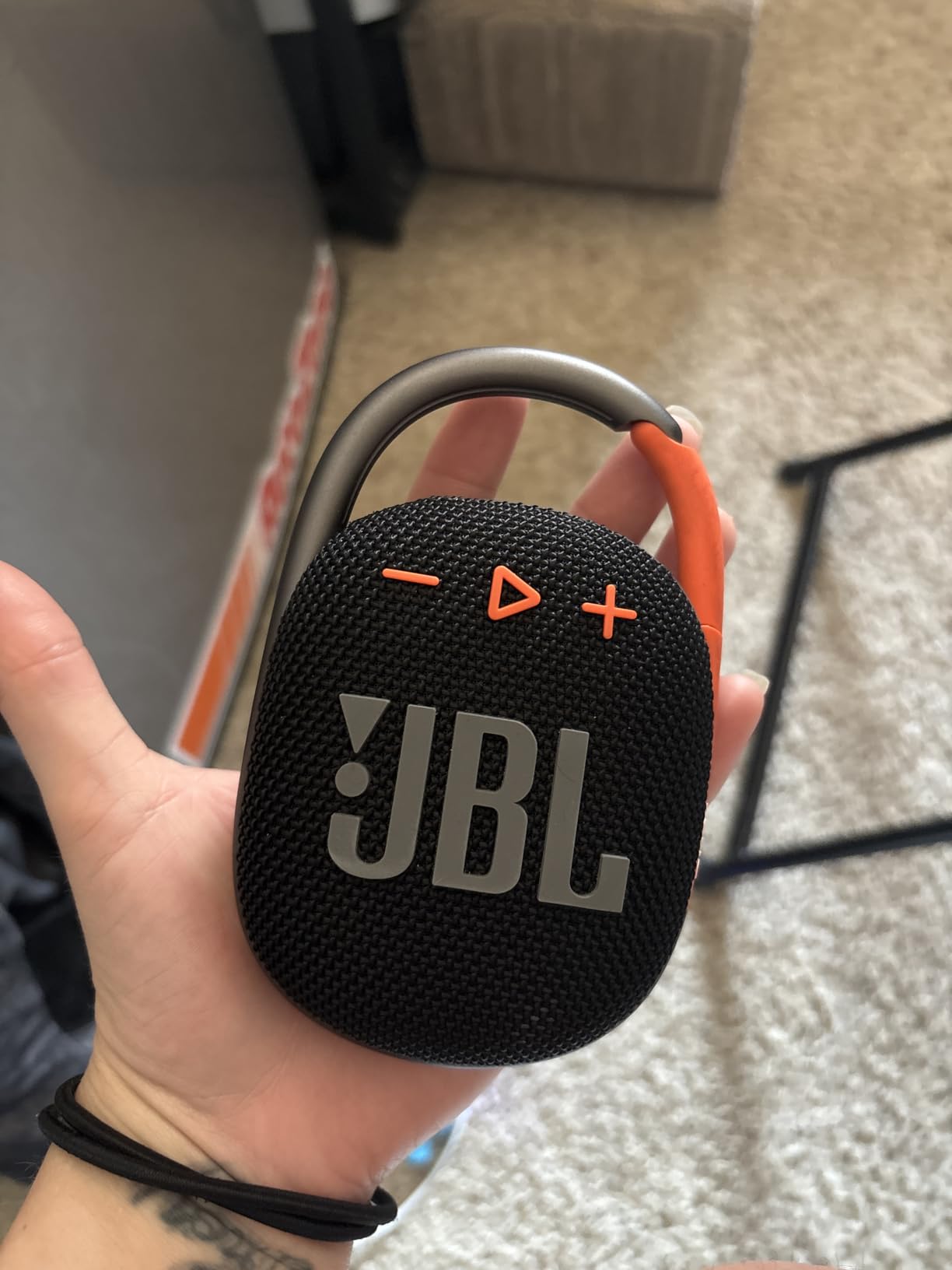 JBL Clip 4 - Portable Mini Bluetooth Speaker, big audio and punchy bass, integrated carabiner, IP67 waterproof and dustproof, 10 hours of playtime, speaker for home, outdoor and travel (Blue) customer photo 1