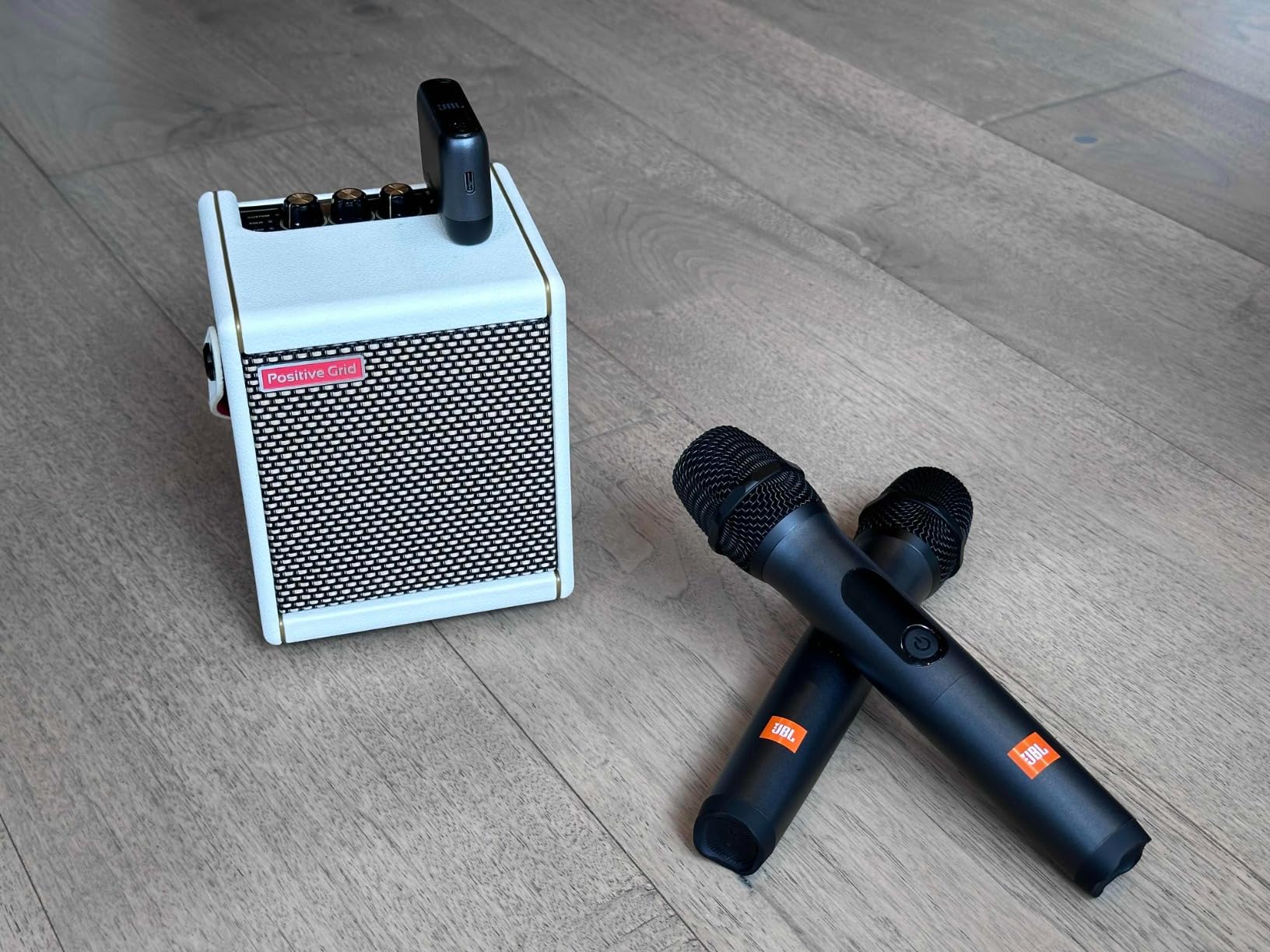 JBL Wireless Two Microphone System with Dual-Channel Receiver, Black - Customer Photo 3