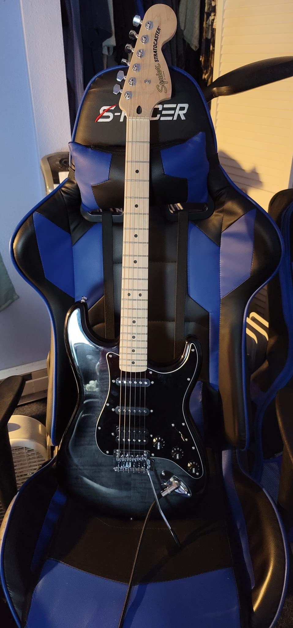 Squier Affinity Series Stratocaster FMT Electric Guitar, Black Burst, Maple Fingerboard Customer Review Squier Affinity Series Stratocaster FMT Electric Guitar, Black Burst, Maple Fingerboard - Customer Photo 1