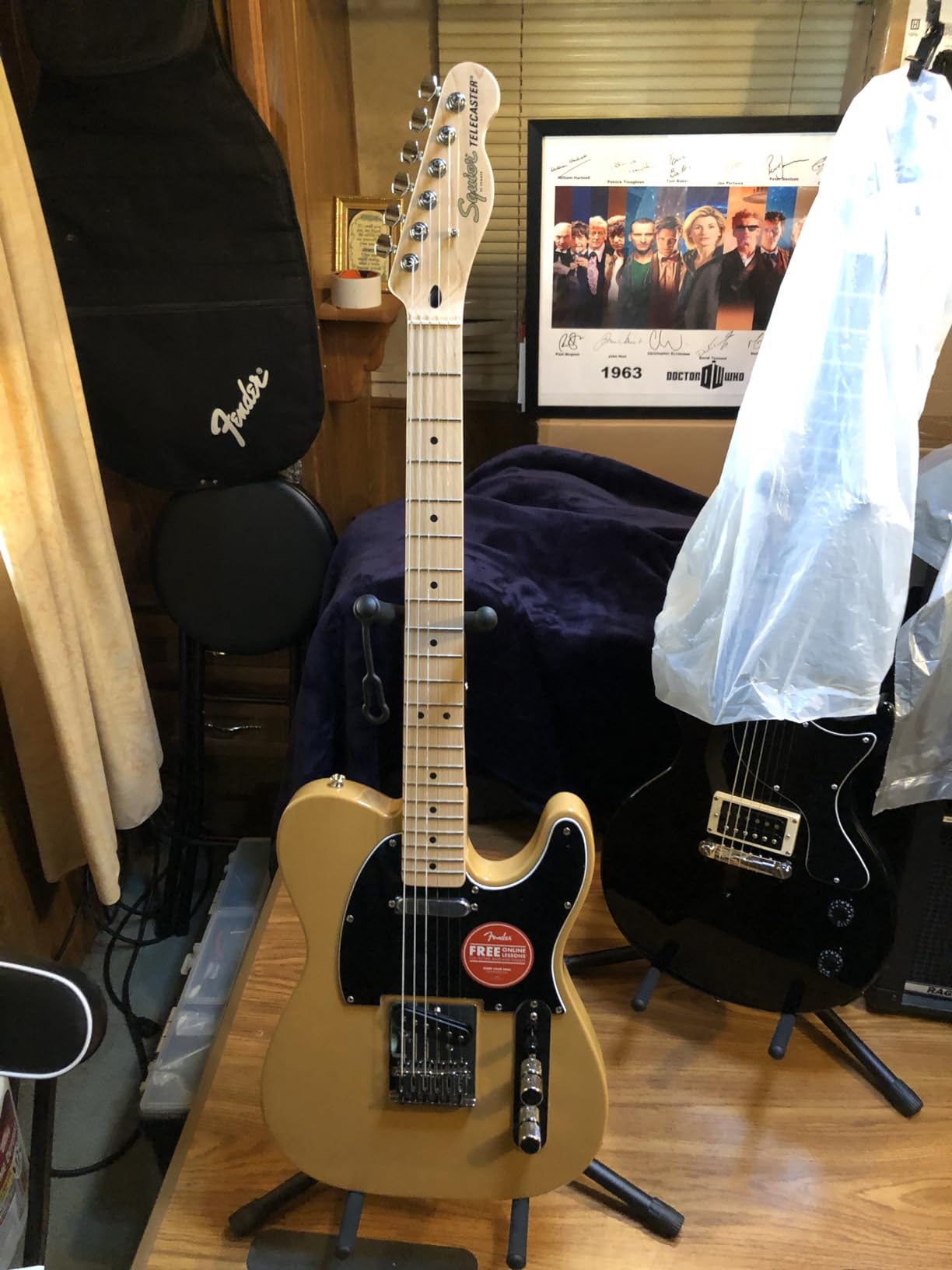 Squier Affinity Series Telecaster Electric Guitar, with 2-Year Warranty, Butterscotch Blonde, Maple Fingerboard Customer Review Squier Affinity Series Telecaster Electric Guitar, with 2-Year Warranty, Butterscotch Blonde, Maple Fingerboard - Customer Photo 2