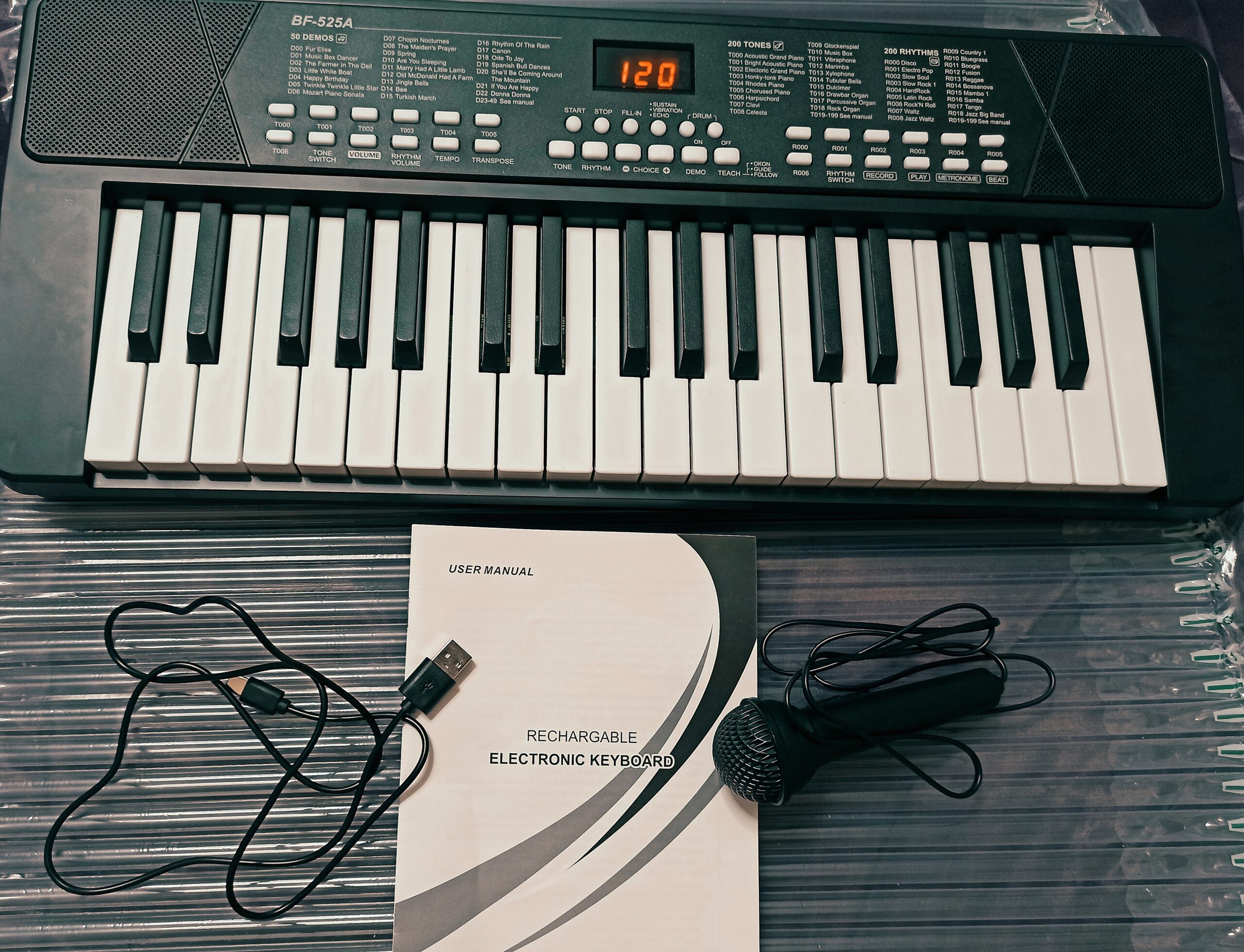 M SANMERSEN Piano Keyboard for Beginners, 37 Keys Built-in 1200mA Rechargeable Battery Electronic Piano Keyboards Portable Music Pianos Keyboard with Mic LED Screen Teaching Gift for Beginners, Black Customer Review M SANMERSEN Piano Keyboard for Beginners, 37 Keys Built-in 1200mA Rechargeable Battery Electronic Piano Keyboards Portable Music Pianos Keyboard with Mic LED Screen Teaching Gift for Beginners, Black - Customer Photo 1
