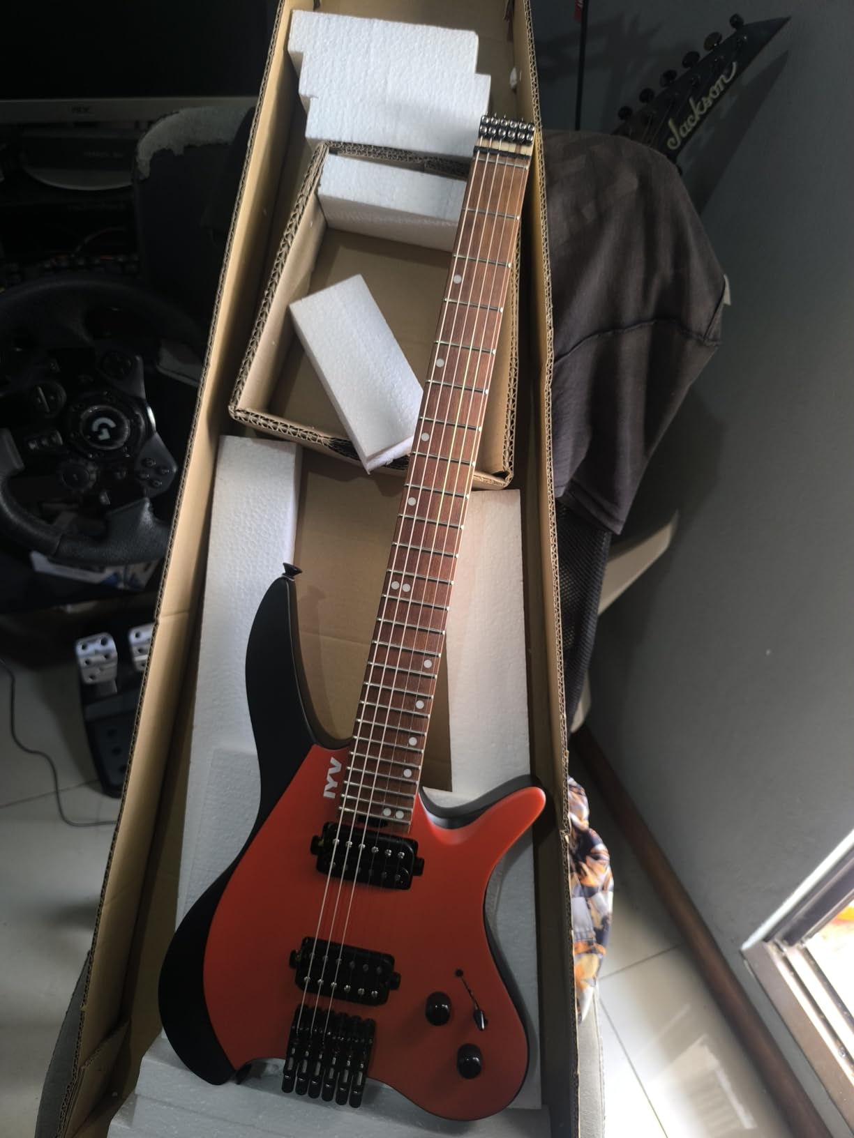 IYV IYV-ISHL-500 6-String Headless Electric Guitar, 3-Tone Sunburst, Right, Orange (ISHL-500) - Customer Photo 1