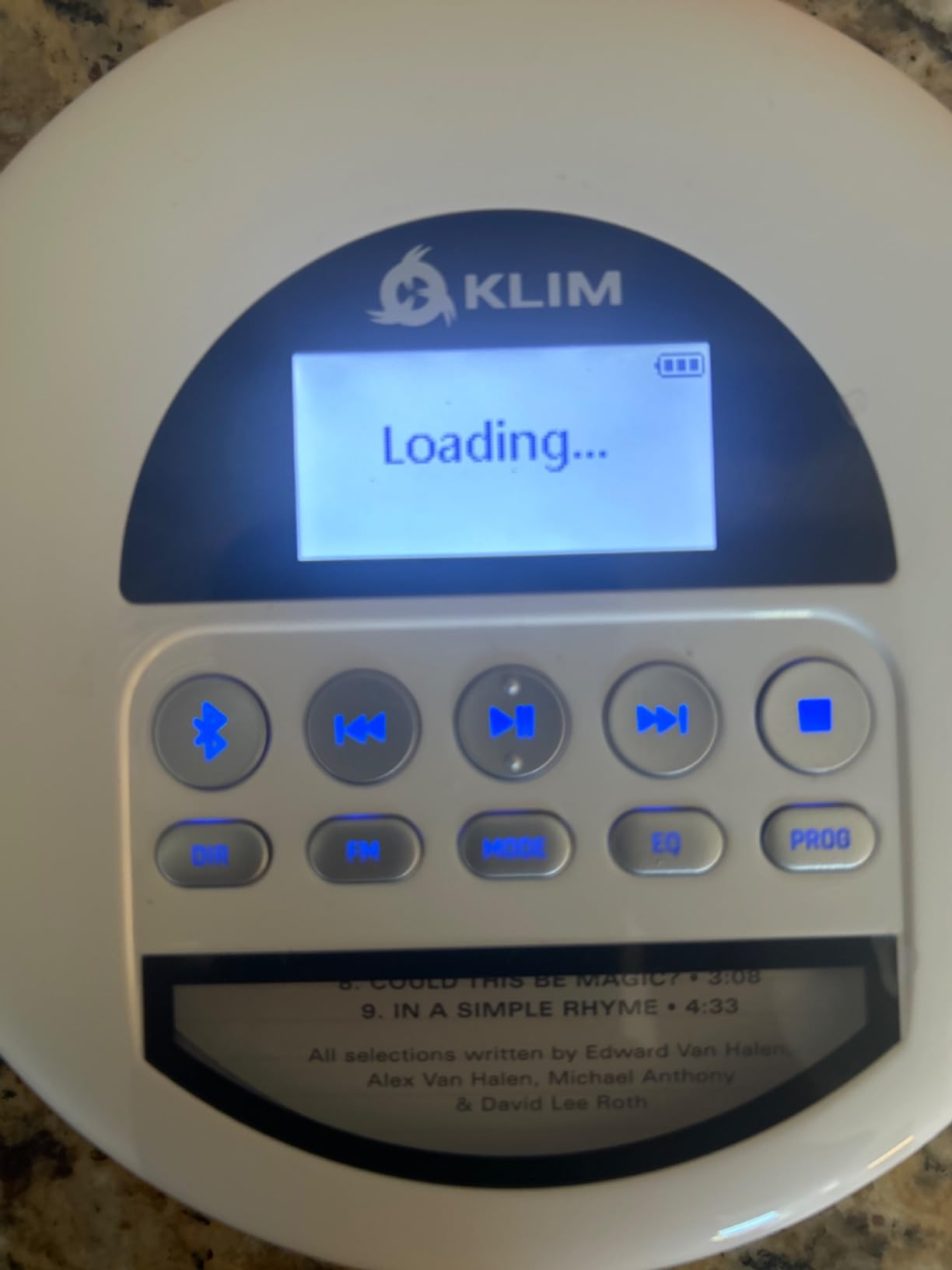 KLIM Nomad - Portable CD Player with Long-Lasting Battery - with Headphones - Radio FM - Compatible MP3 CD Player Portable - TF Card Radio FM Bluetooth - Ideal for Cars - Black customer photo 2