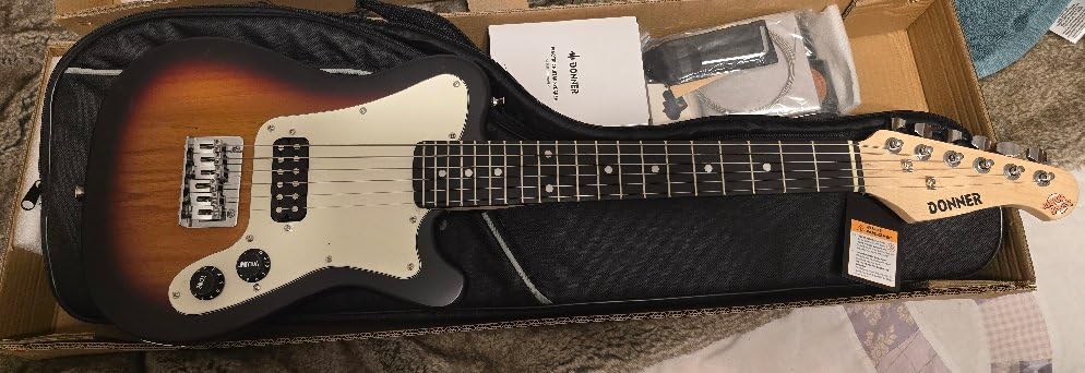 Donner 30 Inch Junior Electric Guitar Beginner Kit ST Style Mini Electric Guitar Starter Package for Teens with Amp, 600D Bag, Tuner, Picks, Cable, Strap, Extra Strings DSJ-100 Customer Review Donner 30 Inch Junior Electric Guitar Beginner Kit ST Style Mini Electric Guitar Starter Package for Teens with Amp, 600D Bag, Tuner, Picks, Cable, Strap, Extra Strings DSJ-100 - Customer Photo 1