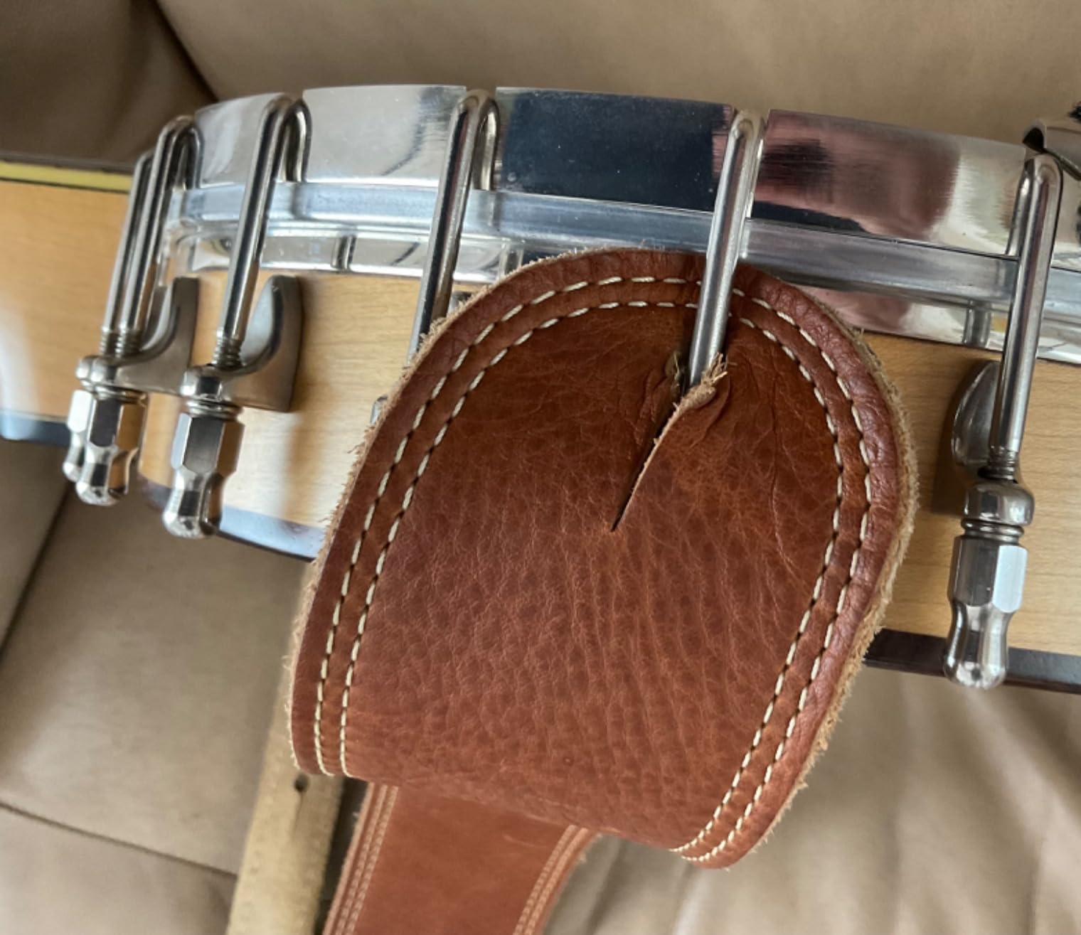 Mulucky 28-inch 5-string MINI Banjo, Portable Travel Banjo Maple Body + REMO Head, with bag, tuner, picks, etc. for Beginners Customer Review Mulucky 28-inch 5-string MINI Banjo, Portable Travel Banjo Maple Body + REMO Head, with bag, tuner, picks, etc. for Beginners - Customer Photo 1