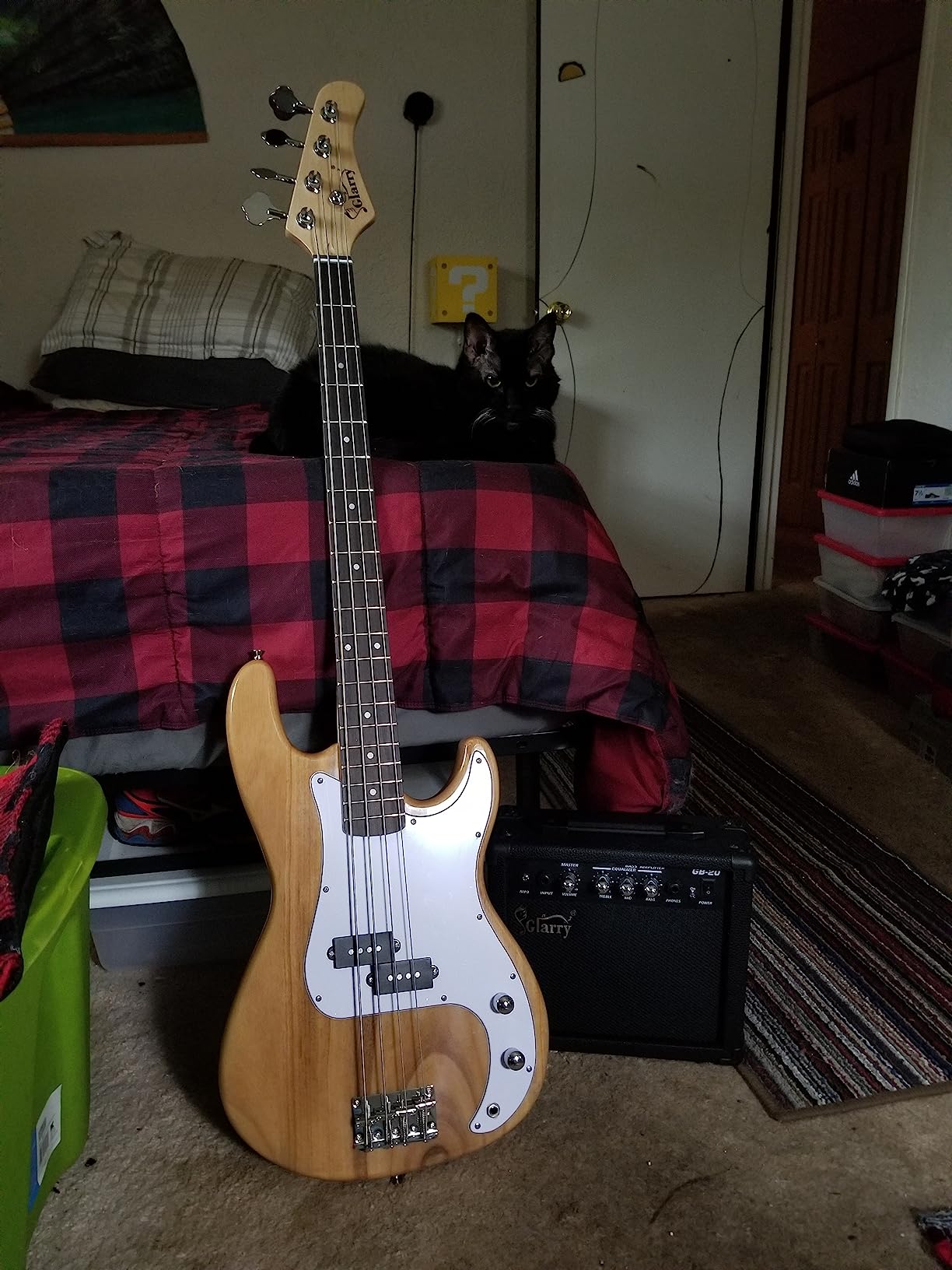 GLARRY Full Size Electric Bass Guitar Beginner Kit 4 String with AMP, Cable, Strap, Bag and Accessories (Black) - Customer Photo 1