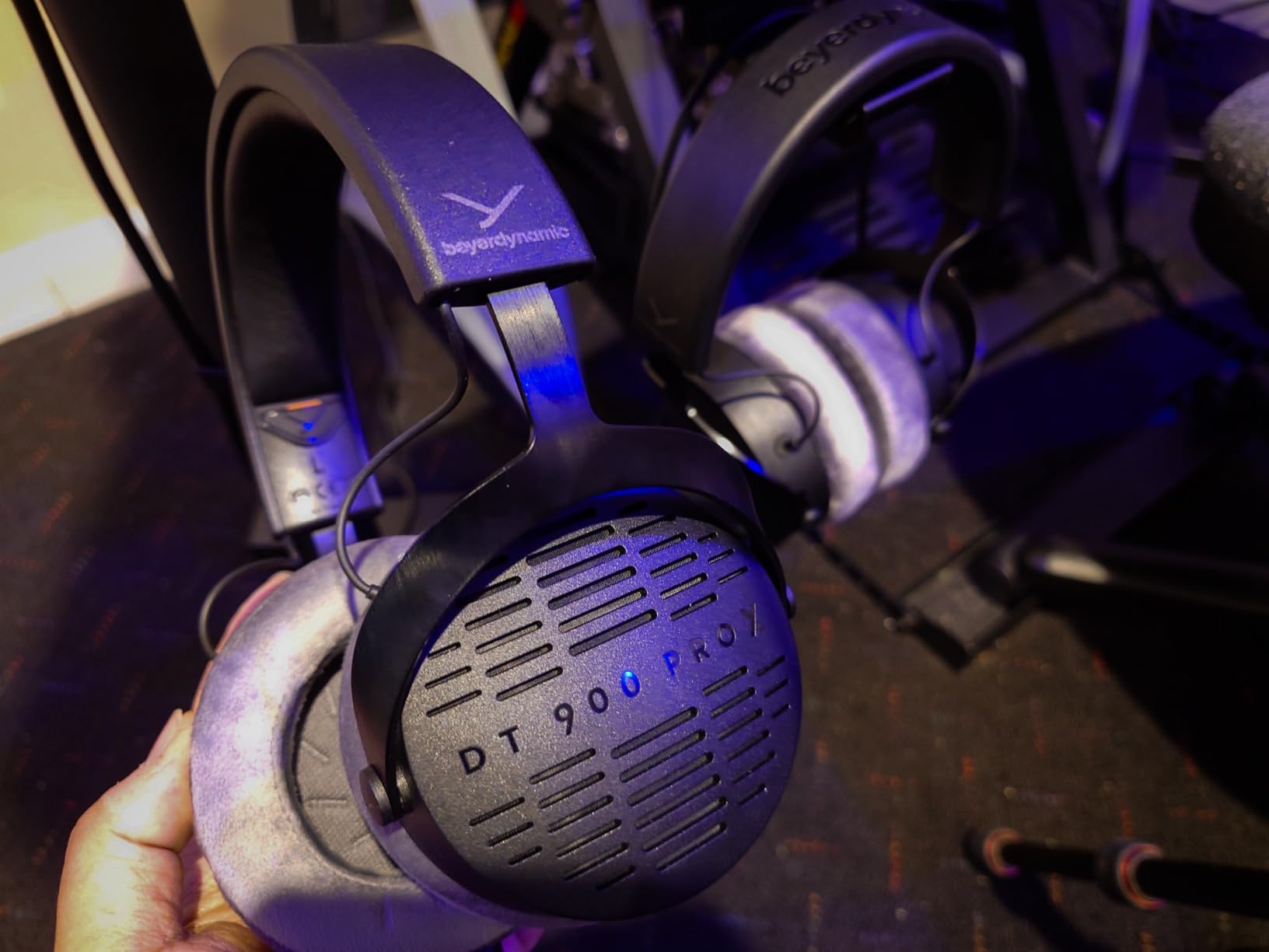beyerdynamic DT 900 PRO X Open-Back Studio Headphones with Stellar.45 Driver for Mixing and Mastering Customer Review beyerdynamic DT 900 PRO X Open-Back Studio Headphones with Stellar.45 Driver for Mixing and Mastering - Customer Photo 1
