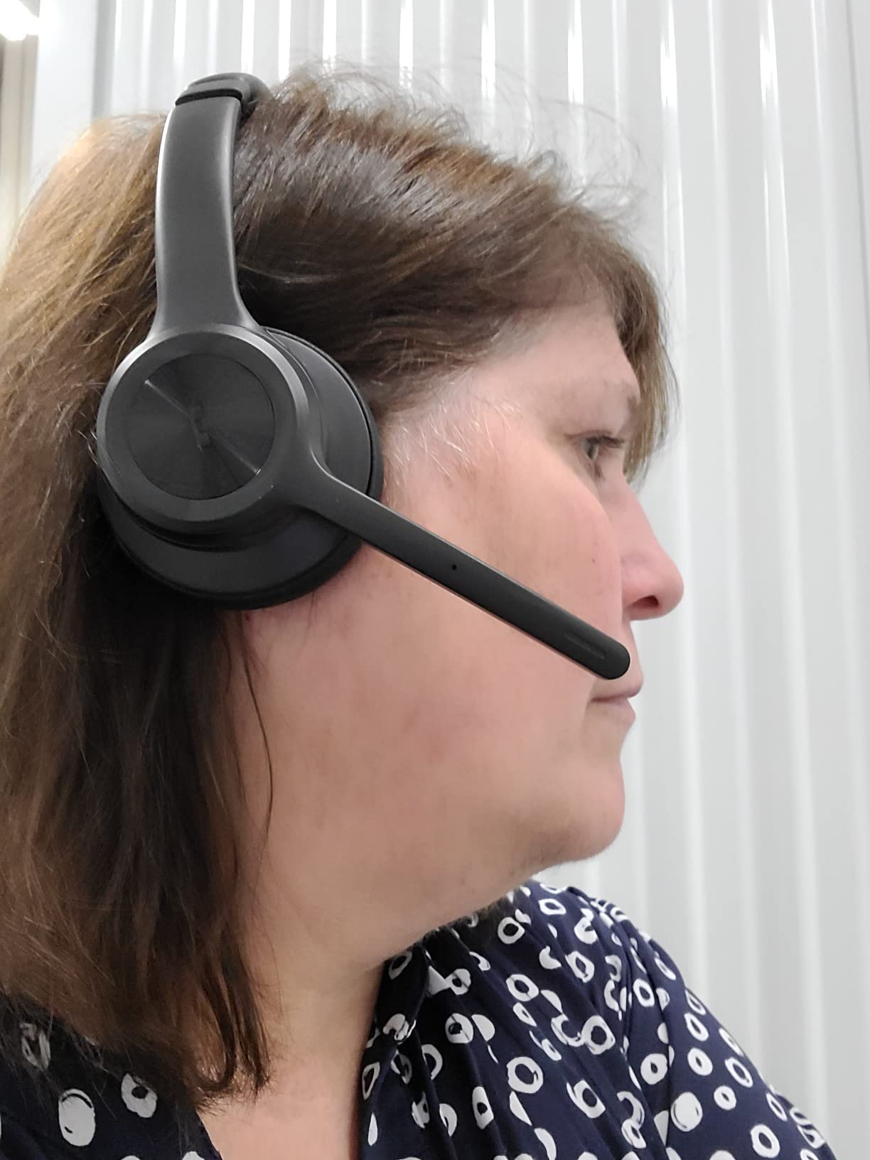 Bluetooth Headset V5.2, Wireless Headphones with Noise Cancelling Microphone, On Ear Wireless Headset for Cell Phones Laptop Computer Customer Review Bluetooth Headset V5.2, Wireless Headphones with Noise Cancelling Microphone, On Ear Wireless Headset for Cell Phones Laptop Computer - Customer Photo 2
