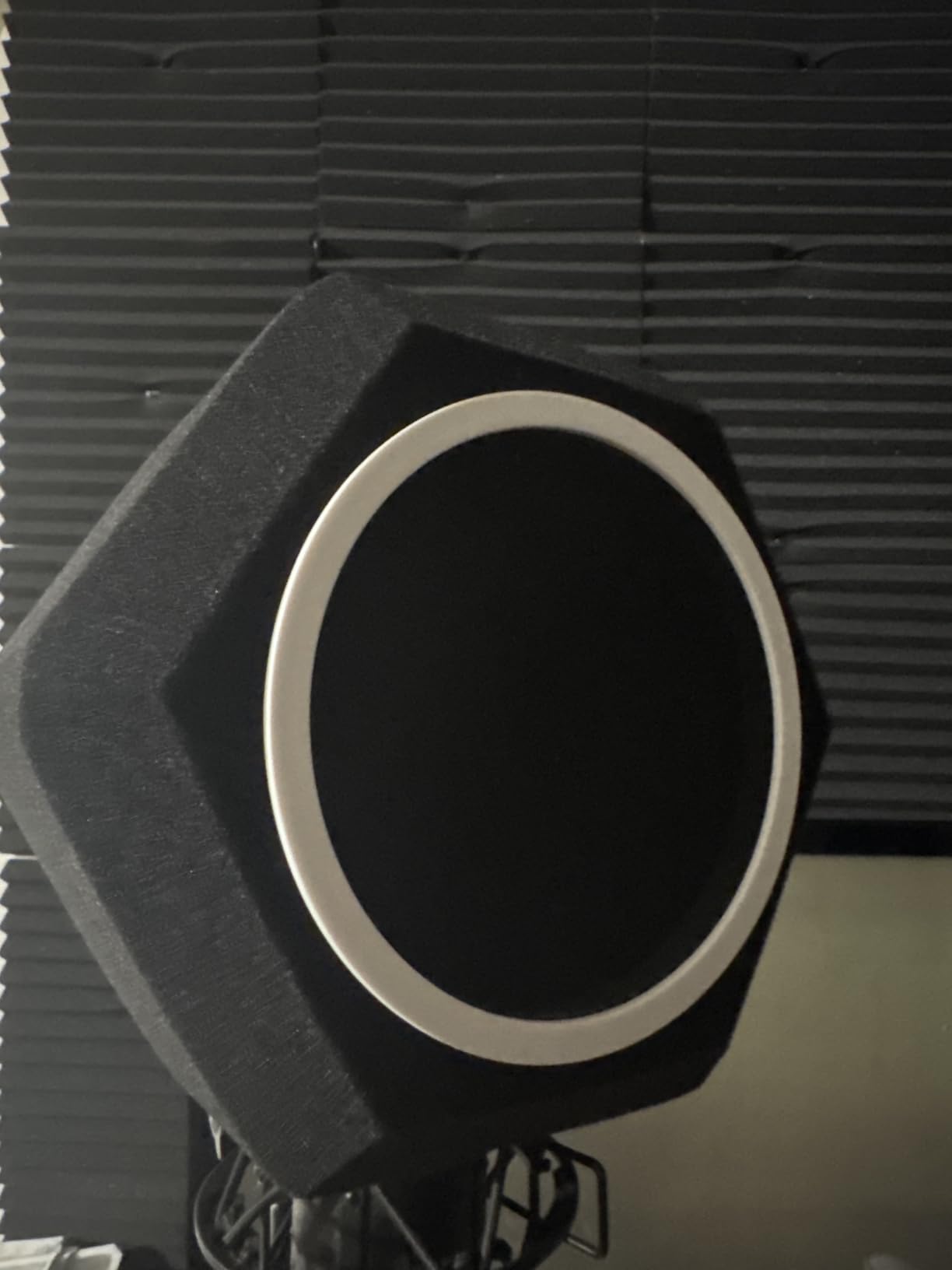 Microphone Wind Shield Pop Filter Isolation Ball, Acoustic for Record Studios Mic, Sound-Absorbing Foam Five-sided Seal Design to Effectively Reduces Noise and Reflections, black Customer Review Microphone Wind Shield Pop Filter Isolation Ball, Acoustic for Record Studios Mic, Sound-Absorbing Foam Five-sided Seal Design to Effectively Reduces Noise and Reflections, black - Customer Photo 3