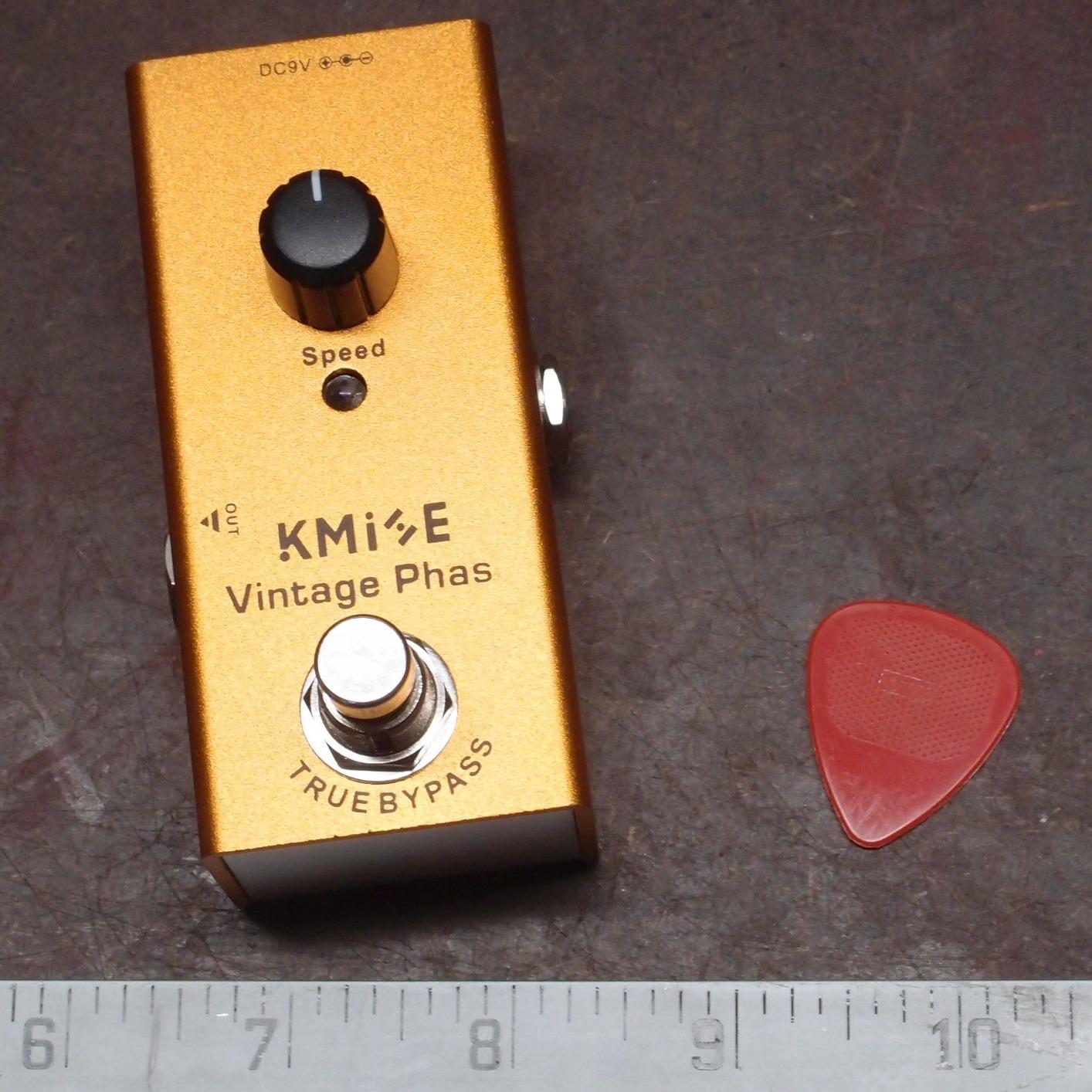 Kmise ABY Pedal,Box Line Selector AB Switch,Electric Guitar Effects Pedal Mini Single Type DC 9V True Bypass - Customer Photo 1