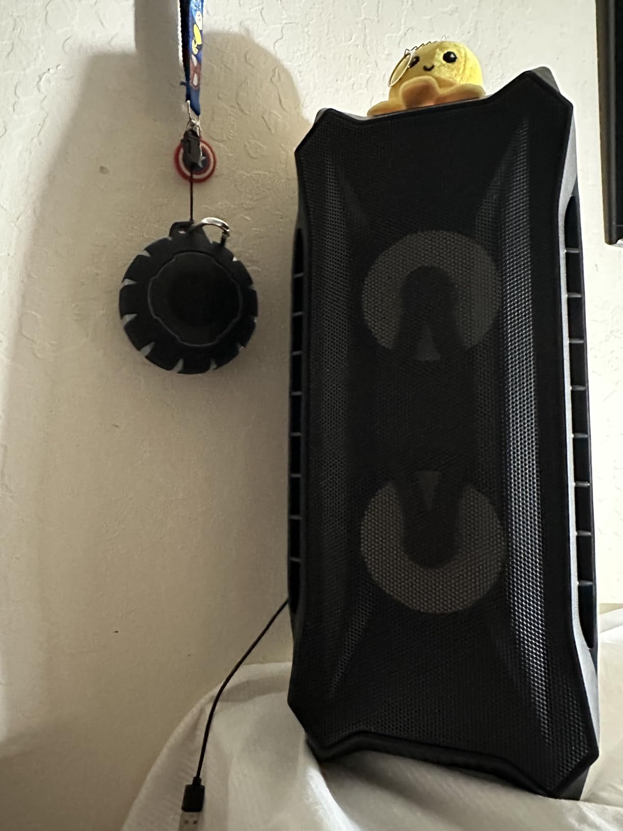 HEYSONG Waterproof Shower Bluetooth Speaker, Durable & Portable with Clear Sound, Ideal for Shower, Pool, Beach & Kayaking – Great Gift for All Ages - Customer Photo 1