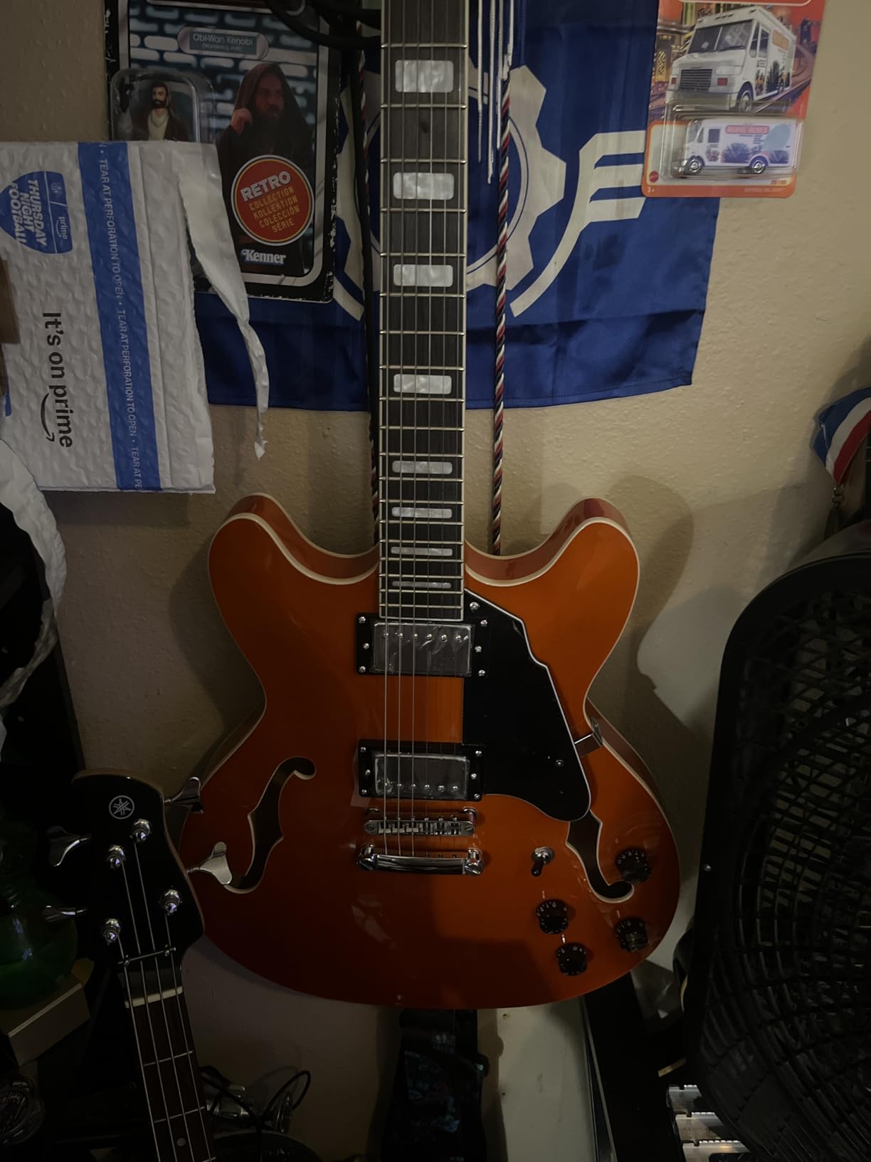 Redid Semi-Hollow Body Electric Guitar RD-100 Jazz Guitar with F-Hole,Maple neck,humbucker Pickups(Green) - Customer Photo 1