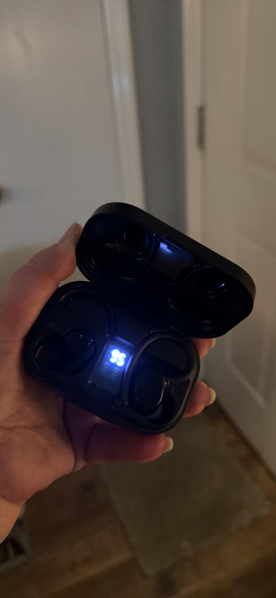 KT1 Wireless Earbuds, Sports Bluetooth Headphones, 120Hrs Playtime Ear Buds for Small Ear, IPX7 Waterproof Running Headphones, Deep Bass, Over Ear Sport Wireless Bluetooth Earphones for Android iOS Customer Review KT1 Wireless Earbuds, Sports Bluetooth Headphones, 120Hrs Playtime Ear Buds for Small Ear, IPX7 Waterproof Running Headphones, Deep Bass, Over Ear Sport Wireless Bluetooth Earphones for Android iOS - Customer Photo 2