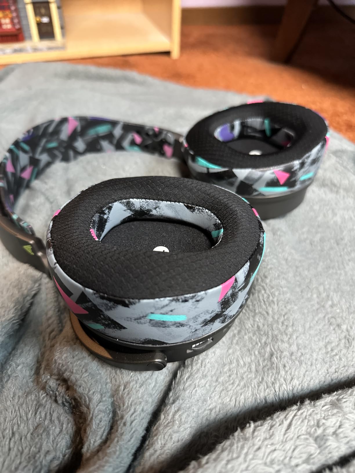 Audeze Maxwell Wireless Gaming Headset for PlayStation, Mac, PC, and Switch Customer Review Audeze Maxwell Wireless Gaming Headset for PlayStation, Mac, PC, and Switch - Customer Photo 1
