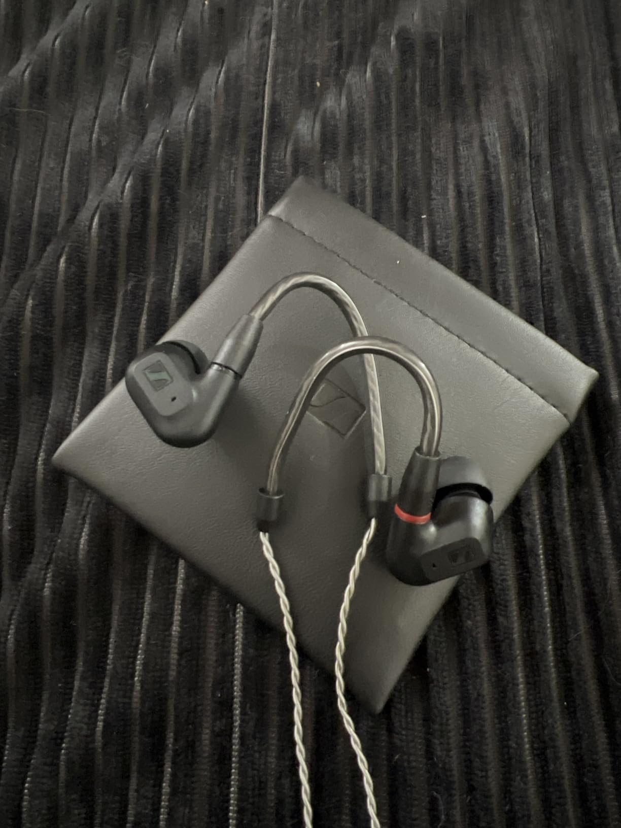 Sennheiser Consumer Audio IE 200 In-Ear Audiophile Headphones - TrueResponse Transducers for Neutral Sound, Impactful Bass, Detachable Braided Cable with Flexible Ear Hooks - Black Customer Review Sennheiser Consumer Audio IE 200 In-Ear Audiophile Headphones - TrueResponse Transducers for Neutral Sound, Impactful Bass, Detachable Braided Cable with Flexible Ear Hooks - Black - Customer Photo 1