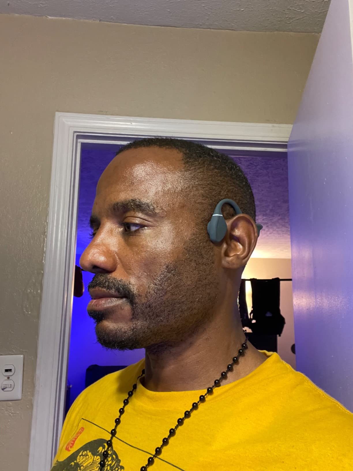 Creative Outlier Free Wireless Bone Conduction Headphones with Bluetooth 5.3, IPX5 Sweat and Water Splash Resistance, Multipoint Connectivity, Up to 10 Hours of Battery Life, Built-in Mic - Customer Photo 2