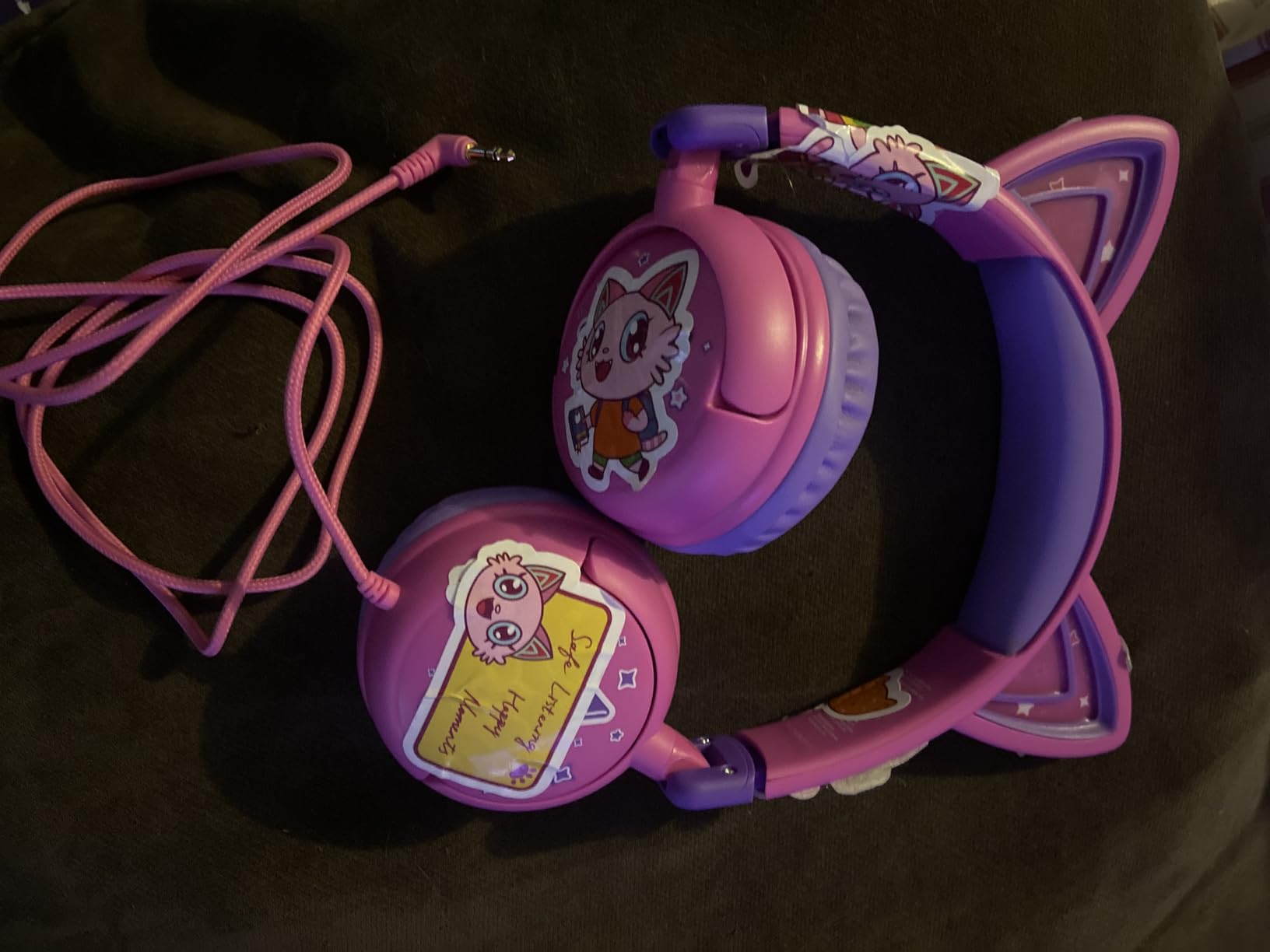 iClever Kids Headphones Cat Ear, LED Light Up, 85dBA Safe Volume, Stereo Sound Toddler Headphones for Travel School, Foldable 3.5mm Wired Kids Headphone for iPad Tablets, Meow Lollipop-Hot Pink Customer Review iClever Kids Headphones Cat Ear, LED Light Up, 85dBA Safe Volume, Stereo Sound Toddler Headphones for Travel School, Foldable 3.5mm Wired Kids Headphone for iPad Tablets, Meow Lollipop-Hot Pink - Customer Photo 2