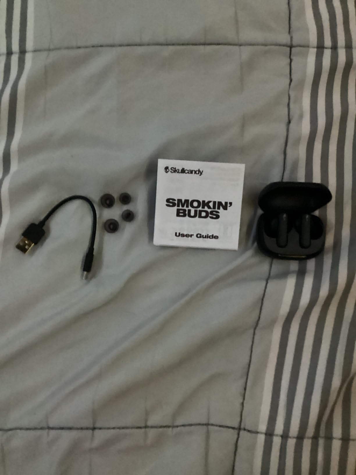 Skullcandy Smokin' Buds Wireless Earbuds, Bluetooth Headphones, Noise Isolating Fit, Up to 20 Hours Battery, IPX4 Sweat and Water Resistant, Microphone for iPhone Android - True Black Customer Review Skullcandy Smokin' Buds Wireless Earbuds, Bluetooth Headphones, Noise Isolating Fit, Up to 20 Hours Battery, IPX4 Sweat and Water Resistant, Microphone for iPhone Android - True Black - Customer Photo 2