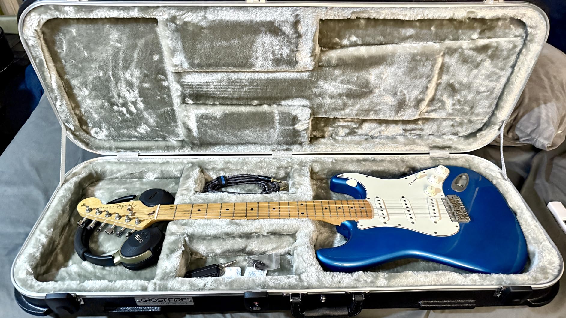 GHOSTFIRE Hard-Shell Electric Guitars Case Super thick ABS Molded Case fit ST/TL (Electric Guitar) customer photo 2