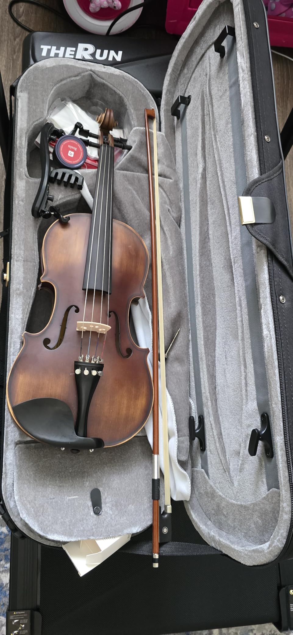 Violin Acoustic Fiddle Kit Professional Solid Wood Violin Unique Maple Wood Pattern Premium Ebony Fitting Starter Kit for Beginner Adults, Full Size By Vangoa Customer Review Violin Acoustic Fiddle Kit Professional Solid Wood Violin Unique Maple Wood Pattern Premium Ebony Fitting Starter Kit for Beginner Adults, Full Size By Vangoa - Customer Photo 1