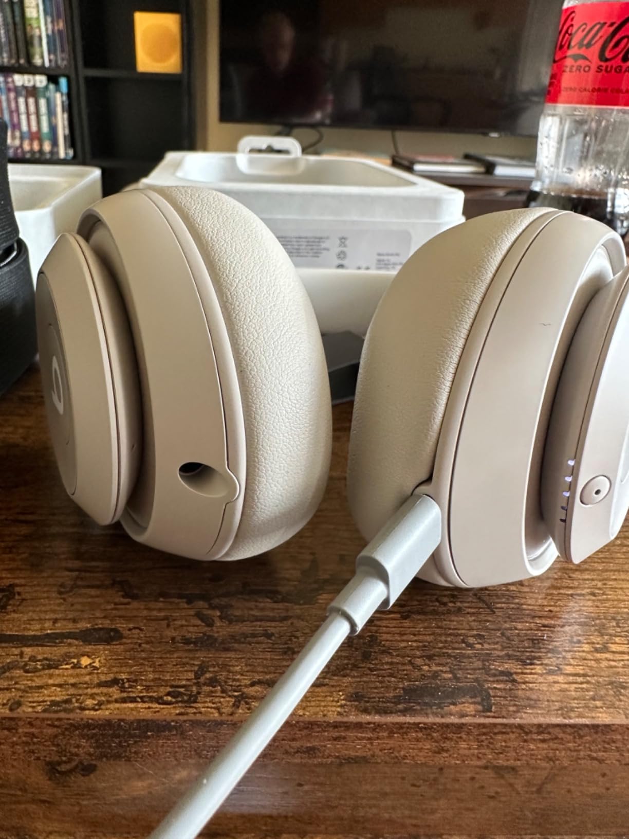 Beats Studio Pro Premium Wireless Over-Ear Headphones - Up to 40-Hour Battery Life, Active Noise Cancelling, USB-C Lossless Audio, Apple & Android Compatible - Black customer photo 2