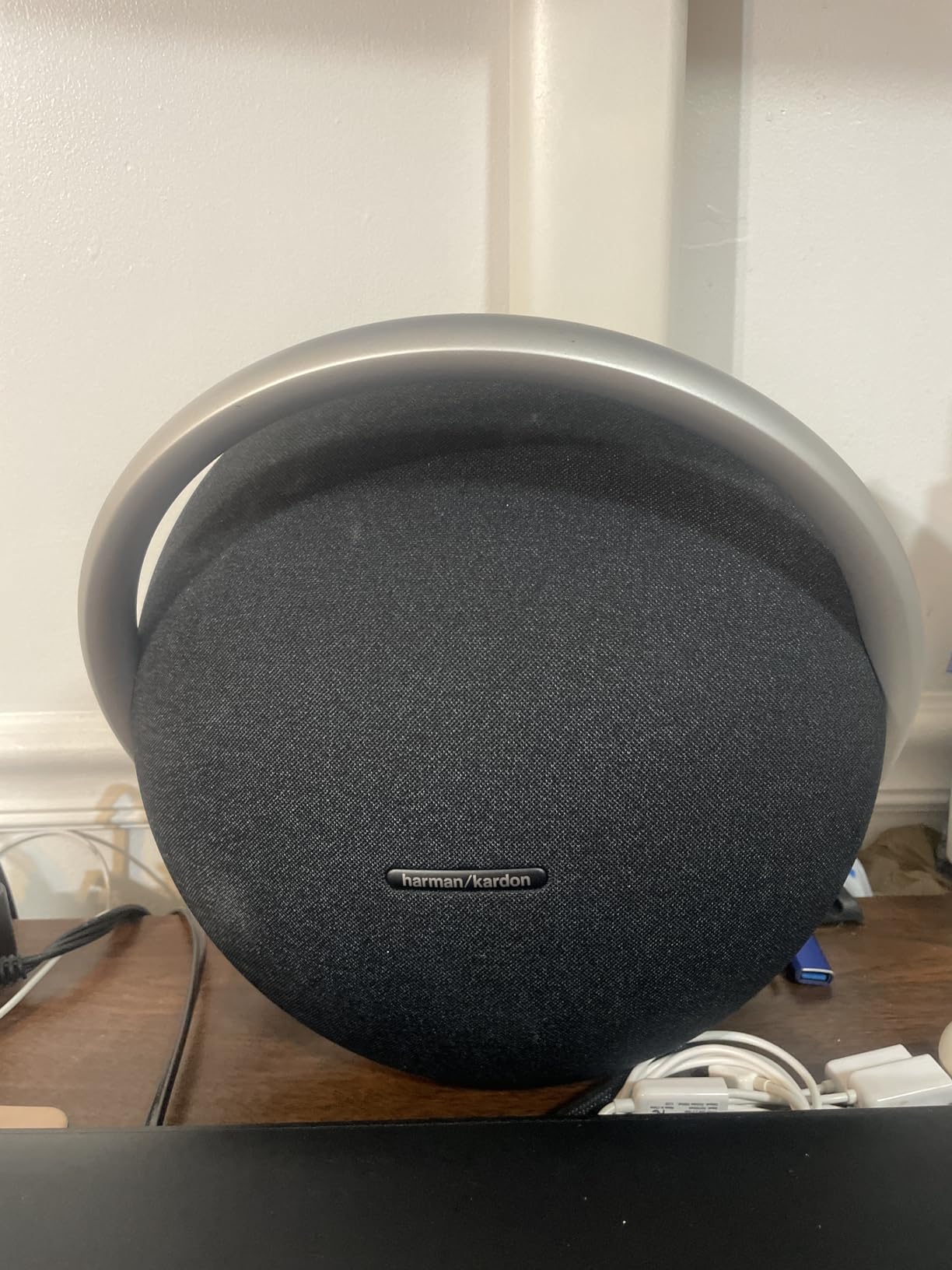 Harman Kardon Onyx Studio 8 - Bluetooth Studio Speakers, Ideal Sound Experience Customer Review Harman Kardon Onyx Studio 8 - Bluetooth Studio Speakers, Ideal Sound Experience - Customer Photo 1