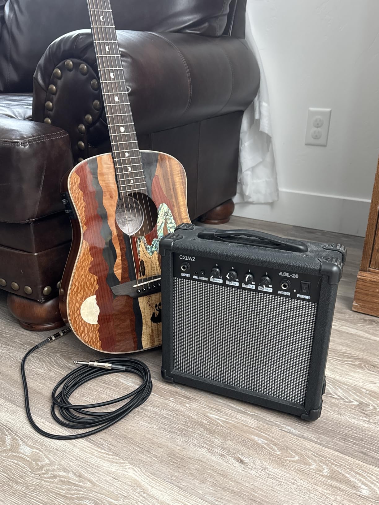 Electric Guitar Amp 20 Watt Amplifier Portable Amp with Headphone Input Gain Powe Including Professional Noise Reduction Cable (Black) Customer Review Electric Guitar Amp 20 Watt Amplifier Portable Amp with Headphone Input Gain Powe Including Professional Noise Reduction Cable (Black) - Customer Photo 1