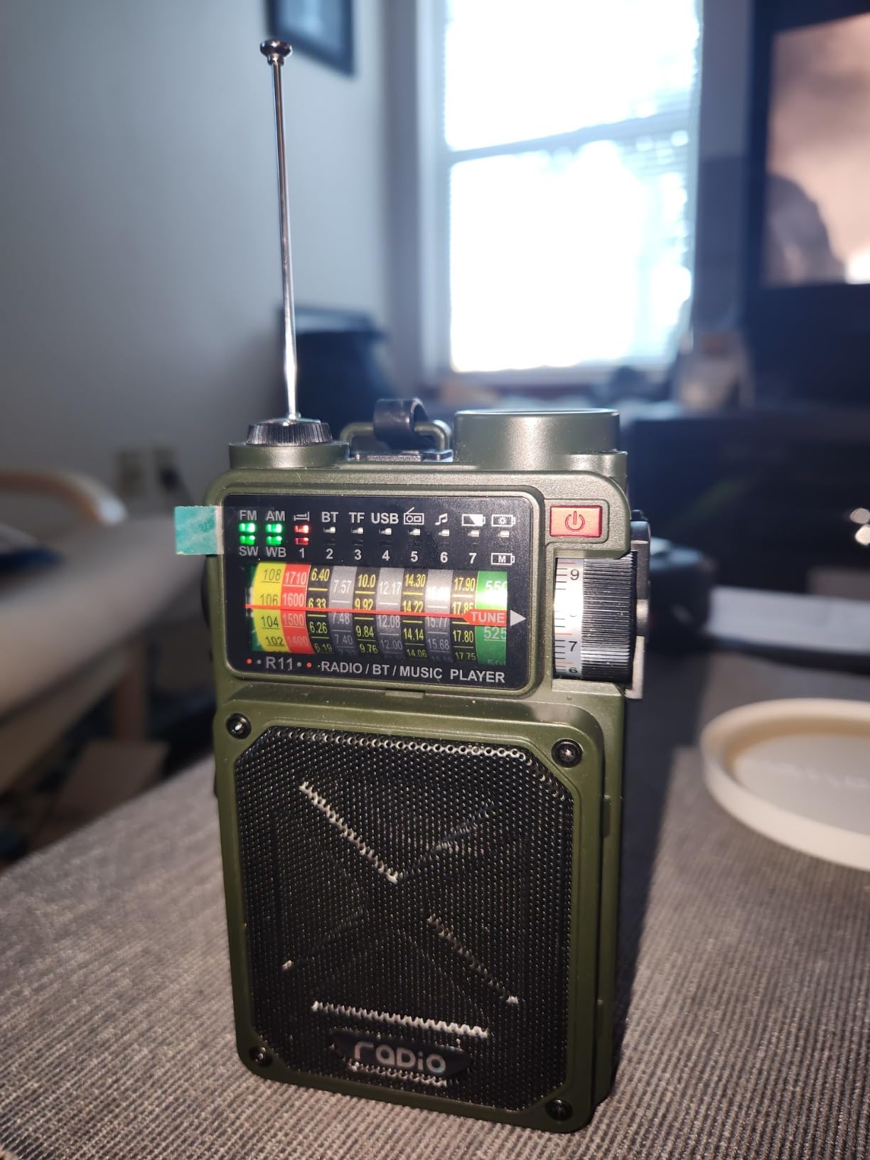R11 Portable Shortwave Radio - 4000mAh/14800mWh NOAA/SW/AM/FM, Solar/Hand Crank/USB Charging, Bluetooth Receiver/USB/TF Playback,with Compass,Flashlight,SOS for Camping & Emergencies - Grey Customer Review R11 Portable Shortwave Radio - 4000mAh/14800mWh NOAA/SW/AM/FM, Solar/Hand Crank/USB Charging, Bluetooth Receiver/USB/TF Playback,with Compass,Flashlight,SOS for Camping & Emergencies - Grey - Customer Photo 1