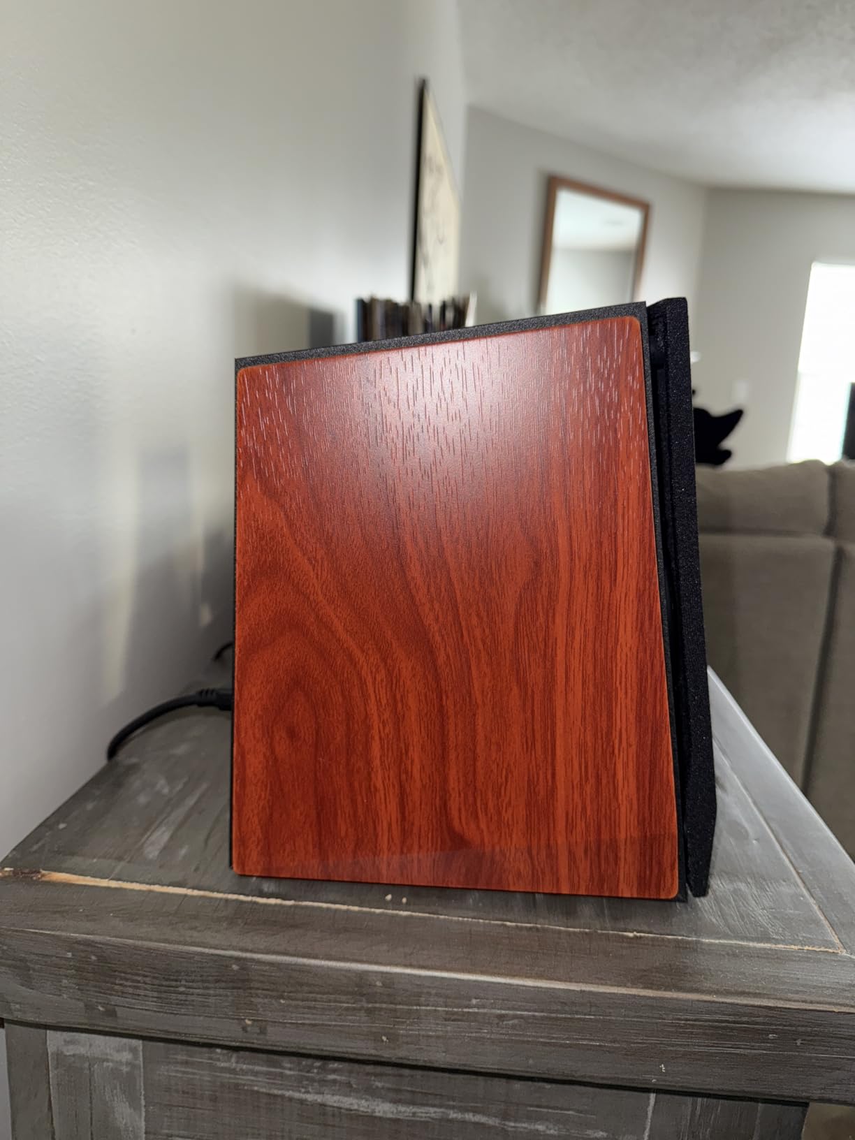 Edifier R1700BT Bluetooth Bookshelf Speaker - Active Near-Field Studio Monitors - Powered Speakers 2.0 Setup Wooden Enclosure - 66w RMS White - Customer Photo 1