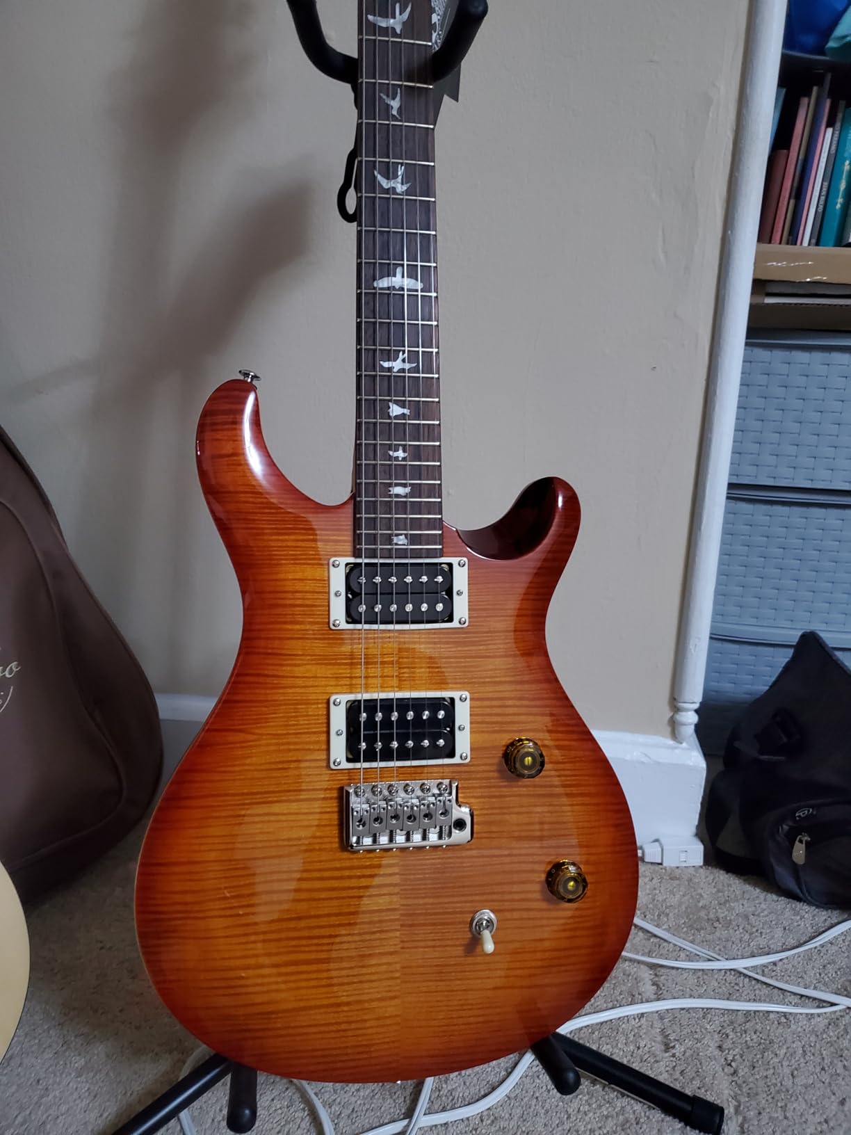 PRS SE CE 24 Electric Guitar, Vintage Sunburst with Gigbag Customer Review PRS SE CE 24 Electric Guitar, Vintage Sunburst with Gigbag - Customer Photo 2