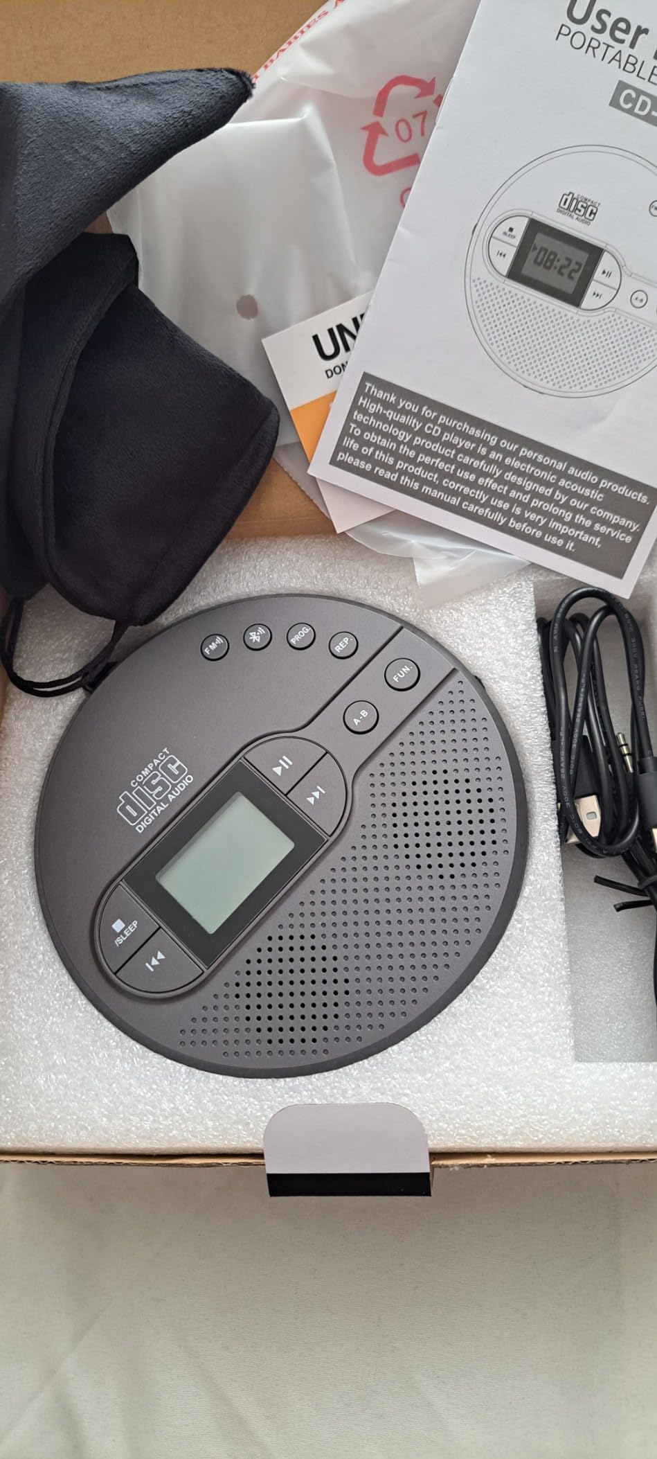 2000mAh Portable CD Player with Bluetooth Rechargeable Discman CD Player with FM Transmitter,Headphones,LCD Screen,AUX,Built-in Speaker,USB,Anti-Skip Protection Portable CD Player for Car Customer Review 2000mAh Portable CD Player with Bluetooth Rechargeable Discman CD Player with FM Transmitter,Headphones,LCD Screen,AUX,Built-in Speaker,USB,Anti-Skip Protection Portable CD Player for Car - Customer Photo 1