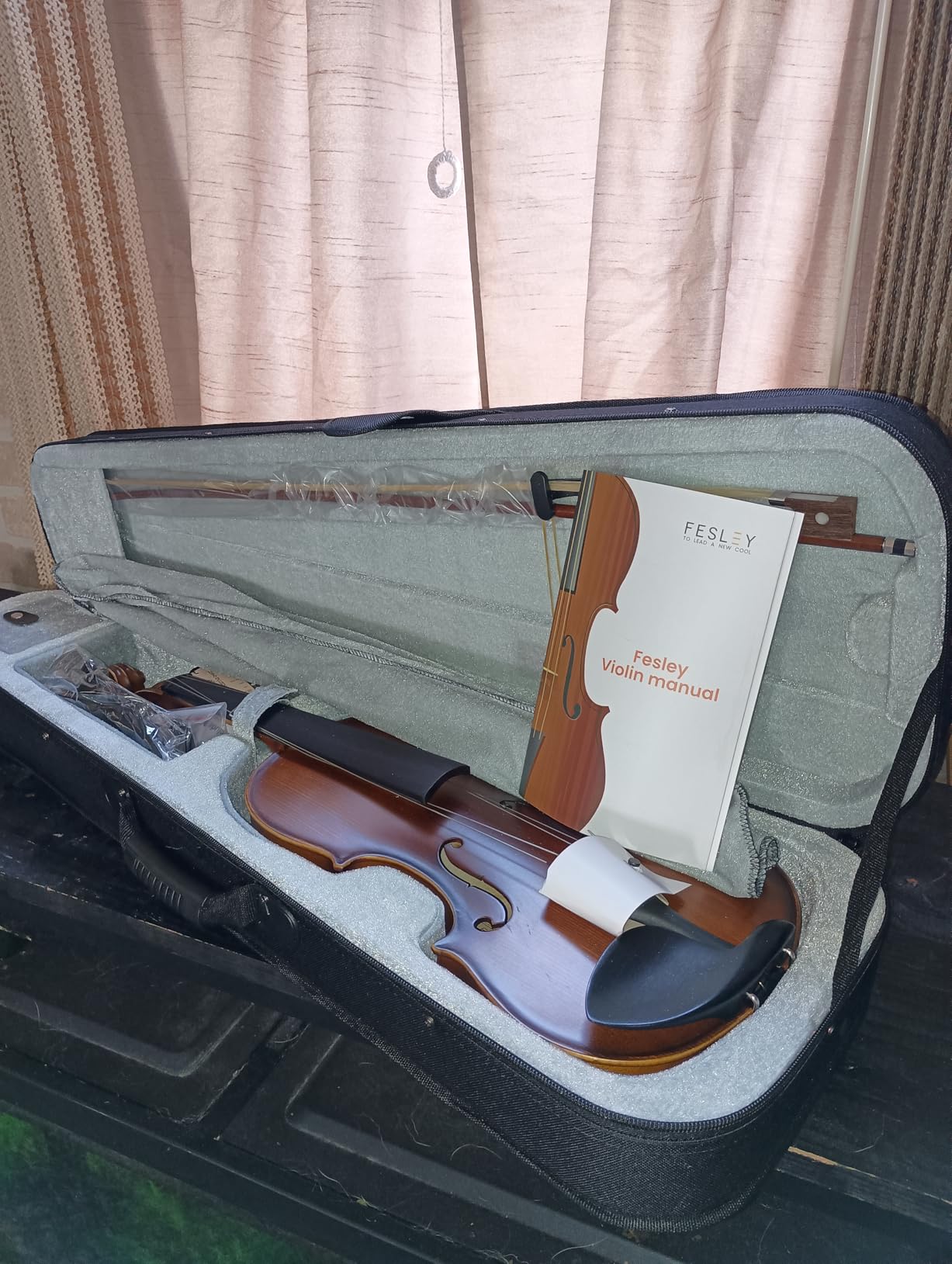 Fesley Violin Fiddle Full Set: 4/4 Matt Violin Kit for Beginners, Acoustic Violin with Hard Case, Solidwood Hand Made Starter Kit with Bow, Rosin, Shoulder Rest, Tuner, Extra Strings Customer Review Fesley Violin Fiddle Full Set: 4/4 Matt Violin Kit for Beginners, Acoustic Violin with Hard Case, Solidwood Hand Made Starter Kit with Bow, Rosin, Shoulder Rest, Tuner, Extra Strings - Customer Photo 1