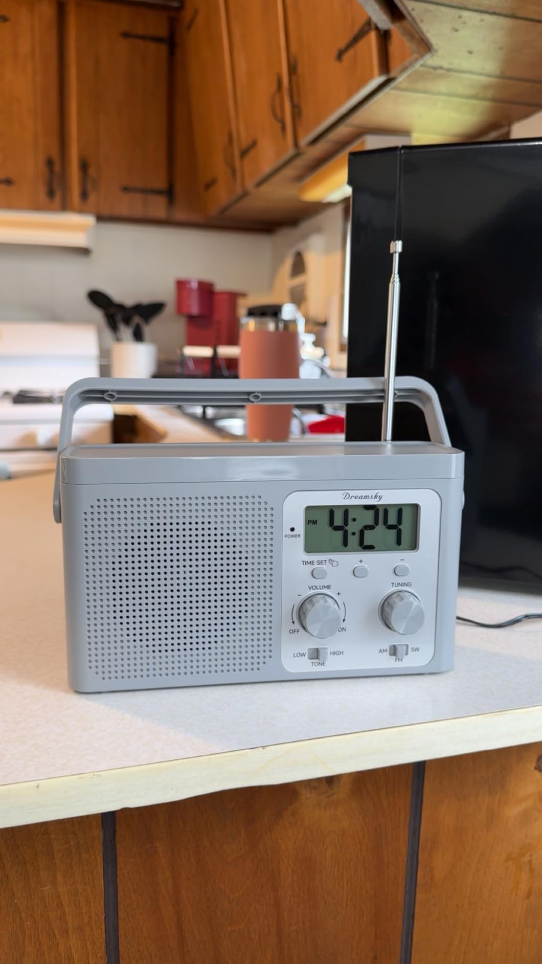 DreamSky AM FM Radio Portable - Shortwave Radio Battery Powered or Plug in Wall for Home Outdoor, Strong Reception, Large Dial Easy to Use, Digital Time Display, Transistor Antenna, Seniors Small Gfit Customer Review DreamSky AM FM Radio Portable - Shortwave Radio Battery Powered or Plug in Wall for Home Outdoor, Strong Reception, Large Dial Easy to Use, Digital Time Display, Transistor Antenna, Seniors Small Gfit - Customer Photo 1