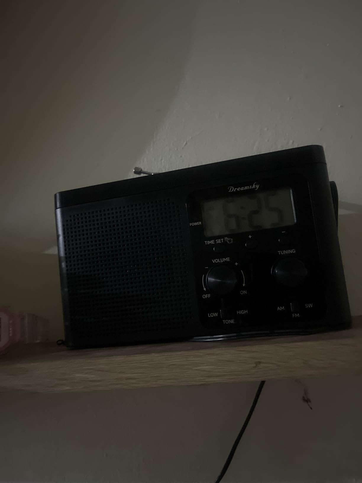 DreamSky AM FM Radio Portable - Shortwave Radio Battery Powered or Plug in Wall for Home Outdoor, Strong Reception, Large Dial Easy to Use, Digital Time Display, Transistor Antenna, Seniors Small Gfit Customer Review DreamSky AM FM Radio Portable - Shortwave Radio Battery Powered or Plug in Wall for Home Outdoor, Strong Reception, Large Dial Easy to Use, Digital Time Display, Transistor Antenna, Seniors Small Gfit - Customer Photo 2