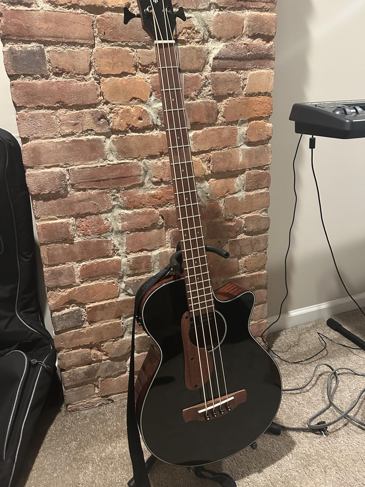 Ibanez AEGB24FE AEG Fretless Acoustic-electric Bass Guitar - Mahogany Sunburst Customer Review Ibanez AEGB24FE AEG Fretless Acoustic-electric Bass Guitar - Mahogany Sunburst - Customer Photo 1